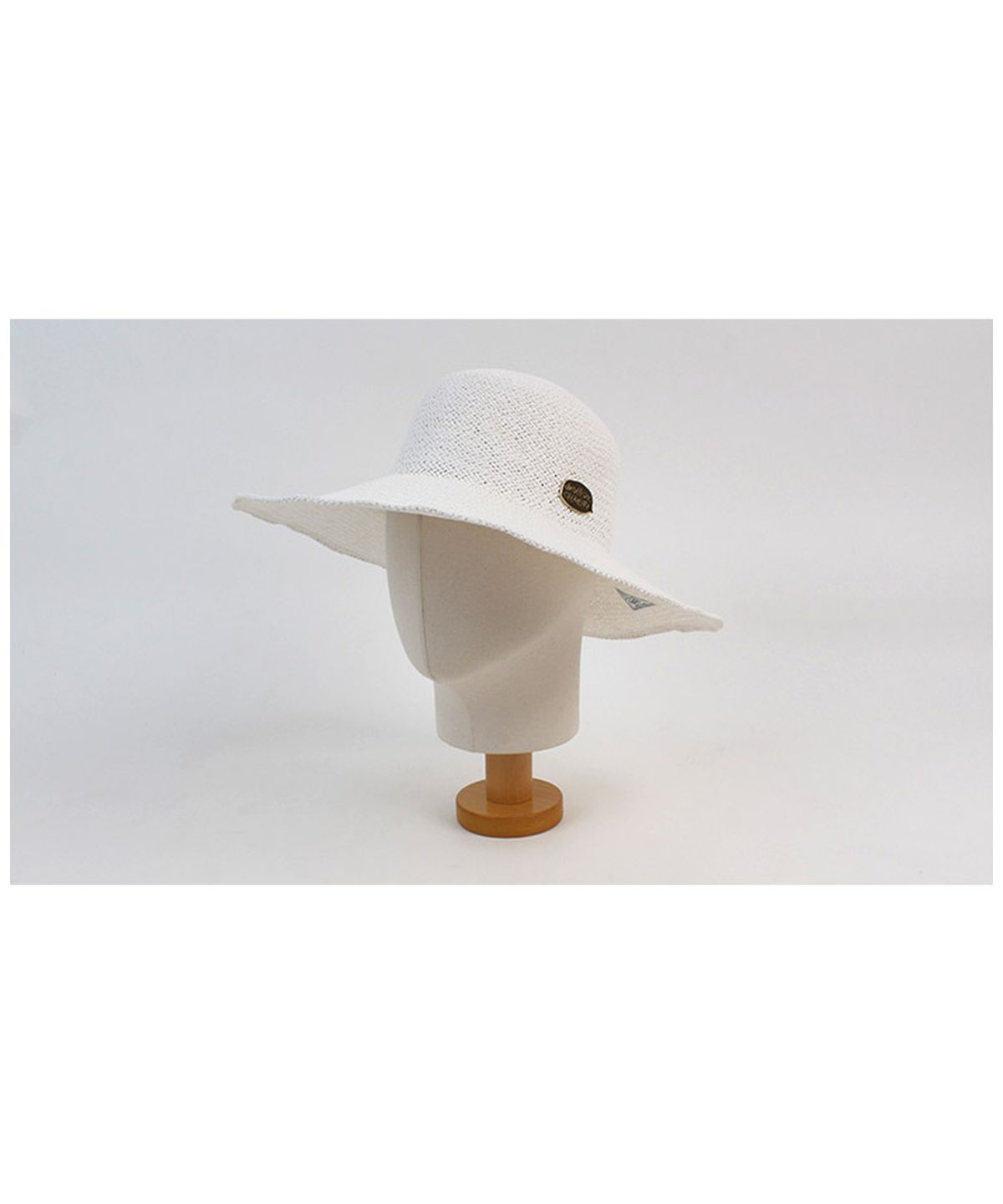 유니버셜 케미스트리(UNIVERSAL CHEMISTRY) Summer White Round Panama Hat 파나마햇