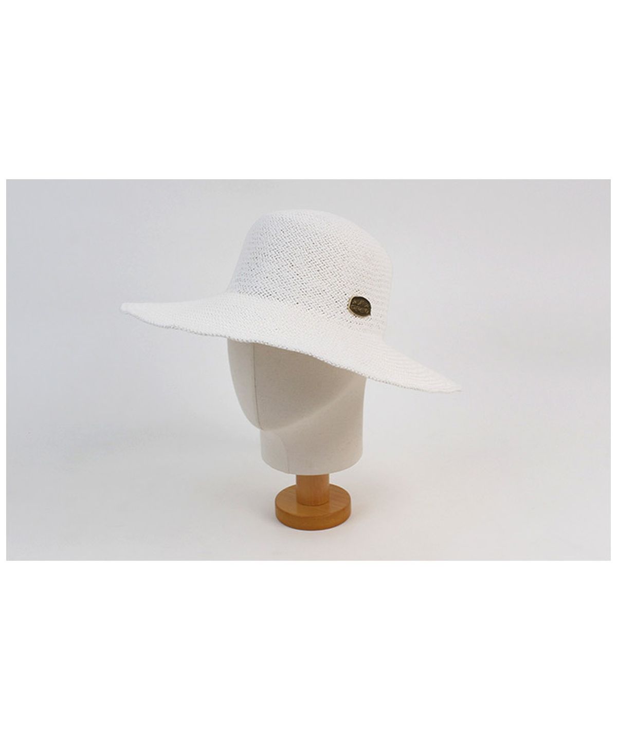 유니버셜 케미스트리(UNIVERSAL CHEMISTRY) Summer White Round Panama Hat 파나마햇