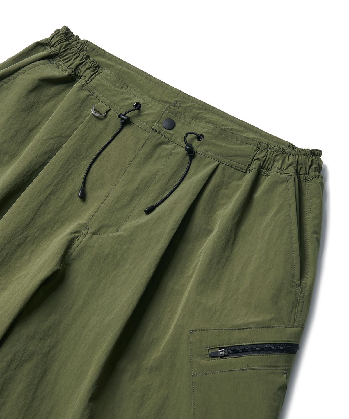 라모랭(RAMOLIN) Pleated Runner Shorts Olive Drab