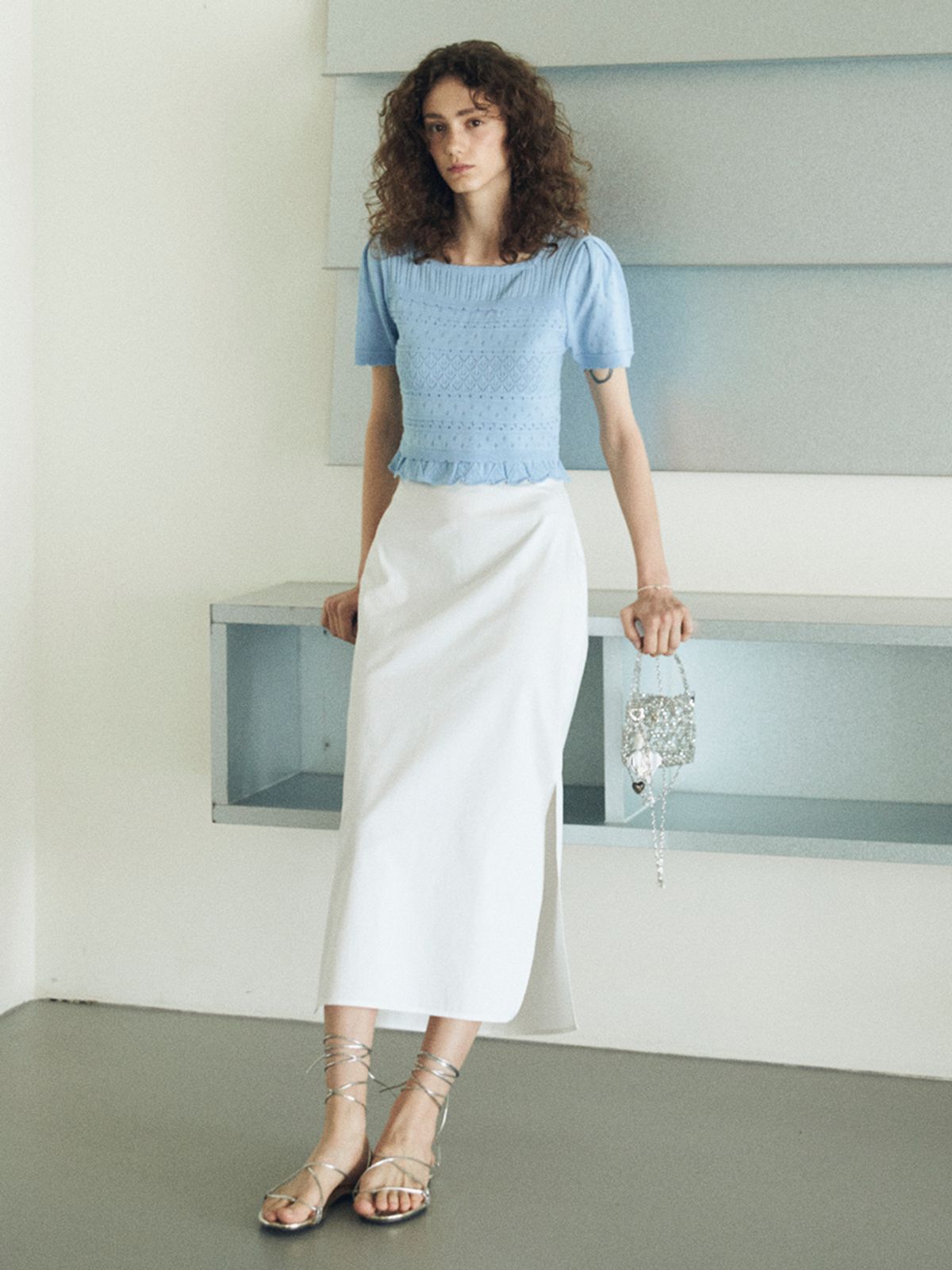 오앨(OUEL) SQUARE NECK HALF-SLEEVE KNIT_SKY BLUE