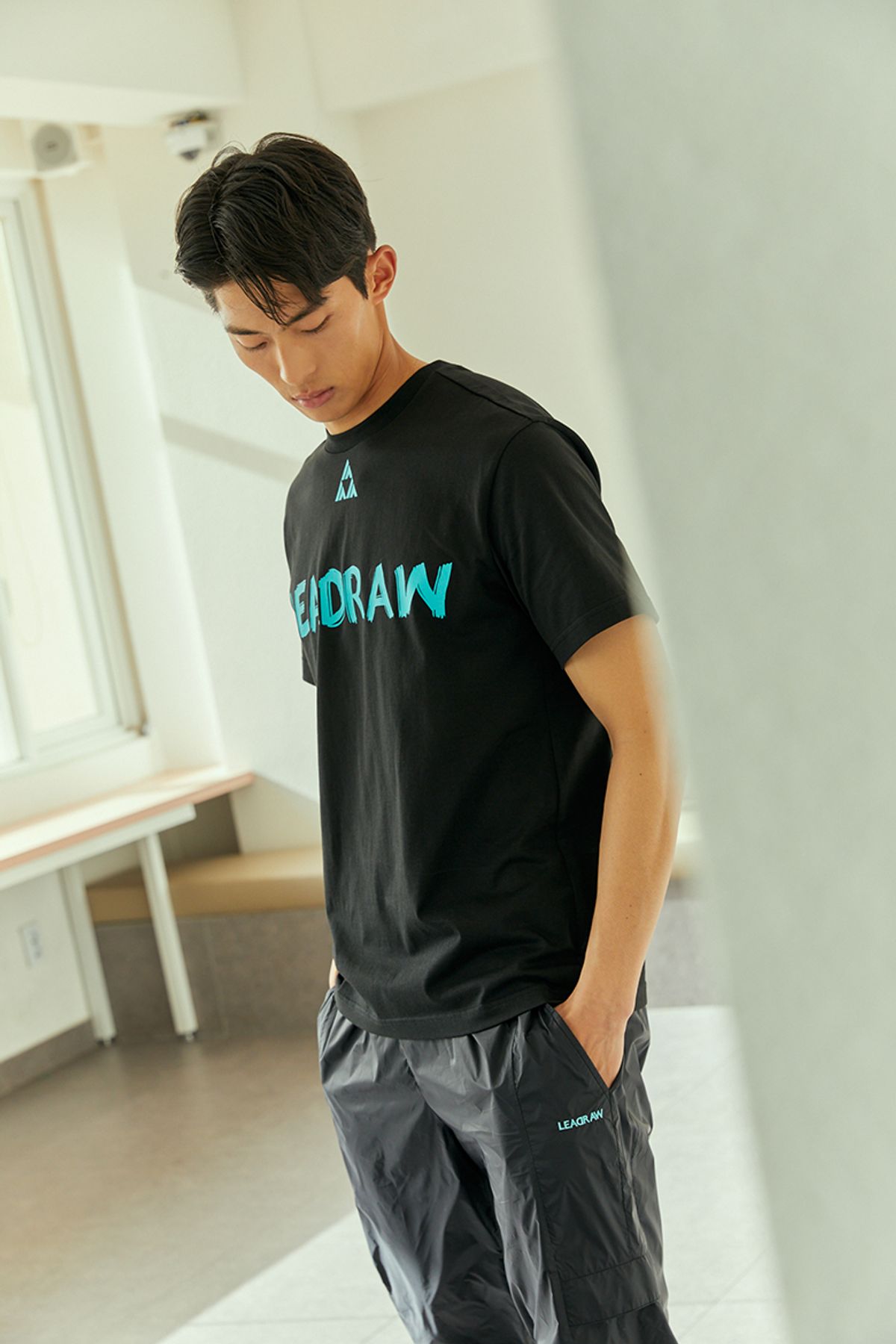 리드로(LEADRAW) 리드로 로고 반팔티셔츠 _ 블랙