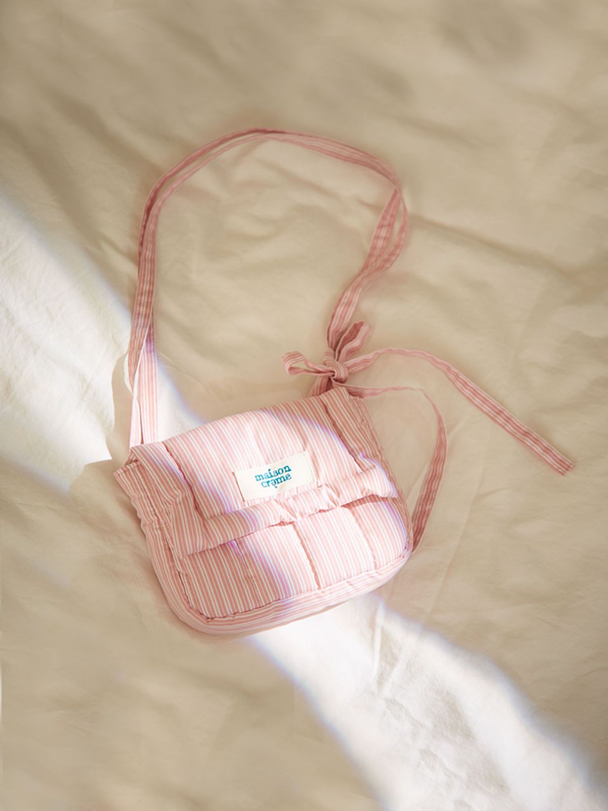 메종크렘(MAISON CREME) Pillow bag _ Pink stripe