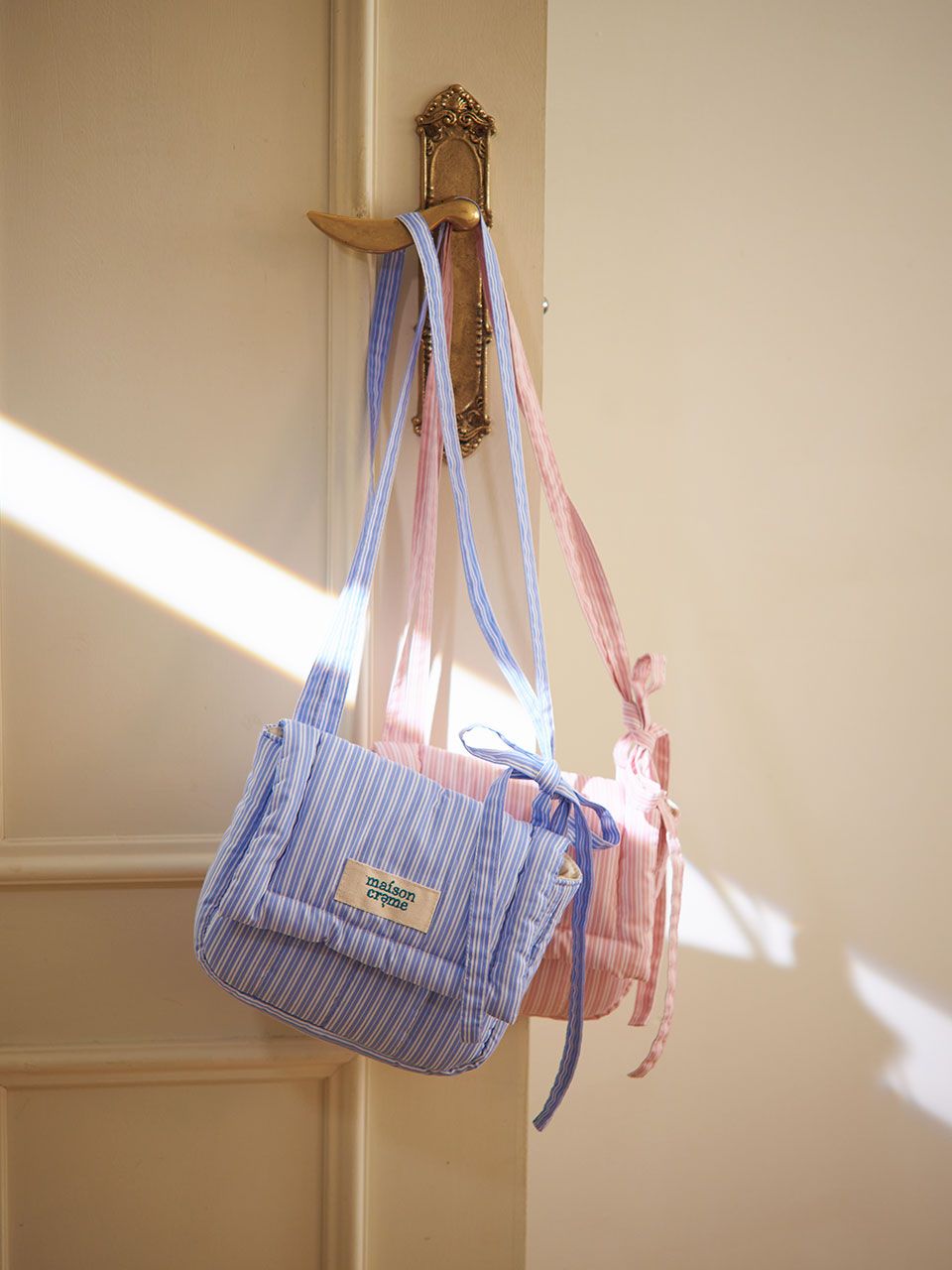 MUSINSA | MAISON CREME Pillow bag _ Blue stripe