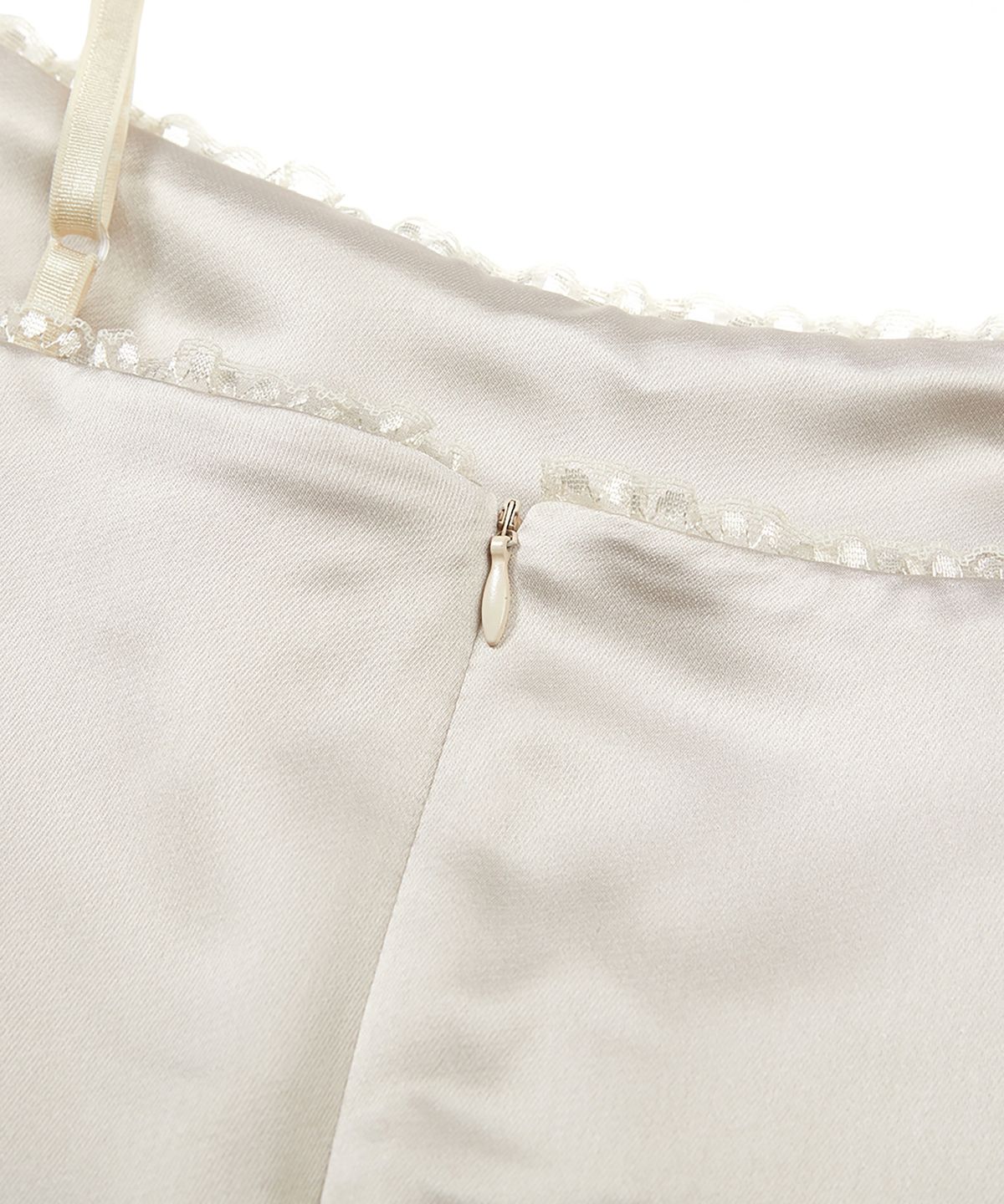 유희(YOUHEE) LETTERING SATIN FLARE MINI DRESS IVORY