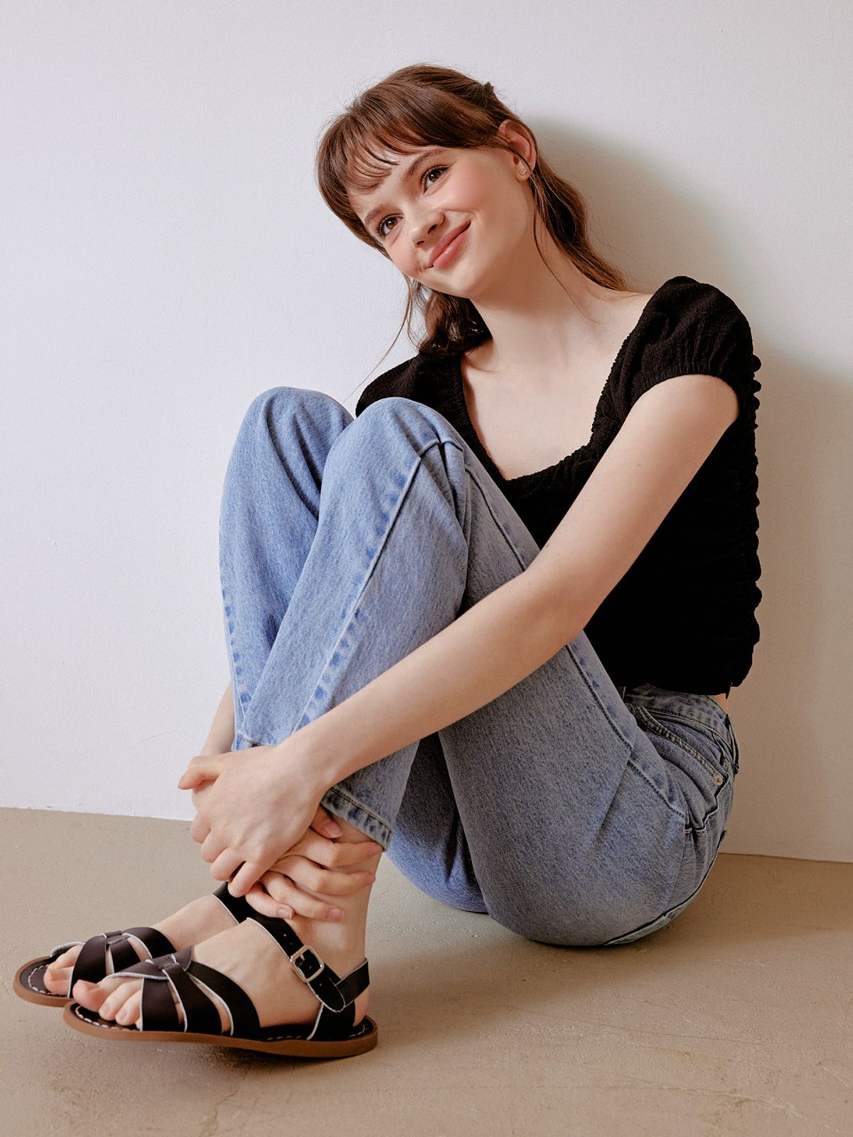 리엘(RE L) Puffy shirring blouse (black)
