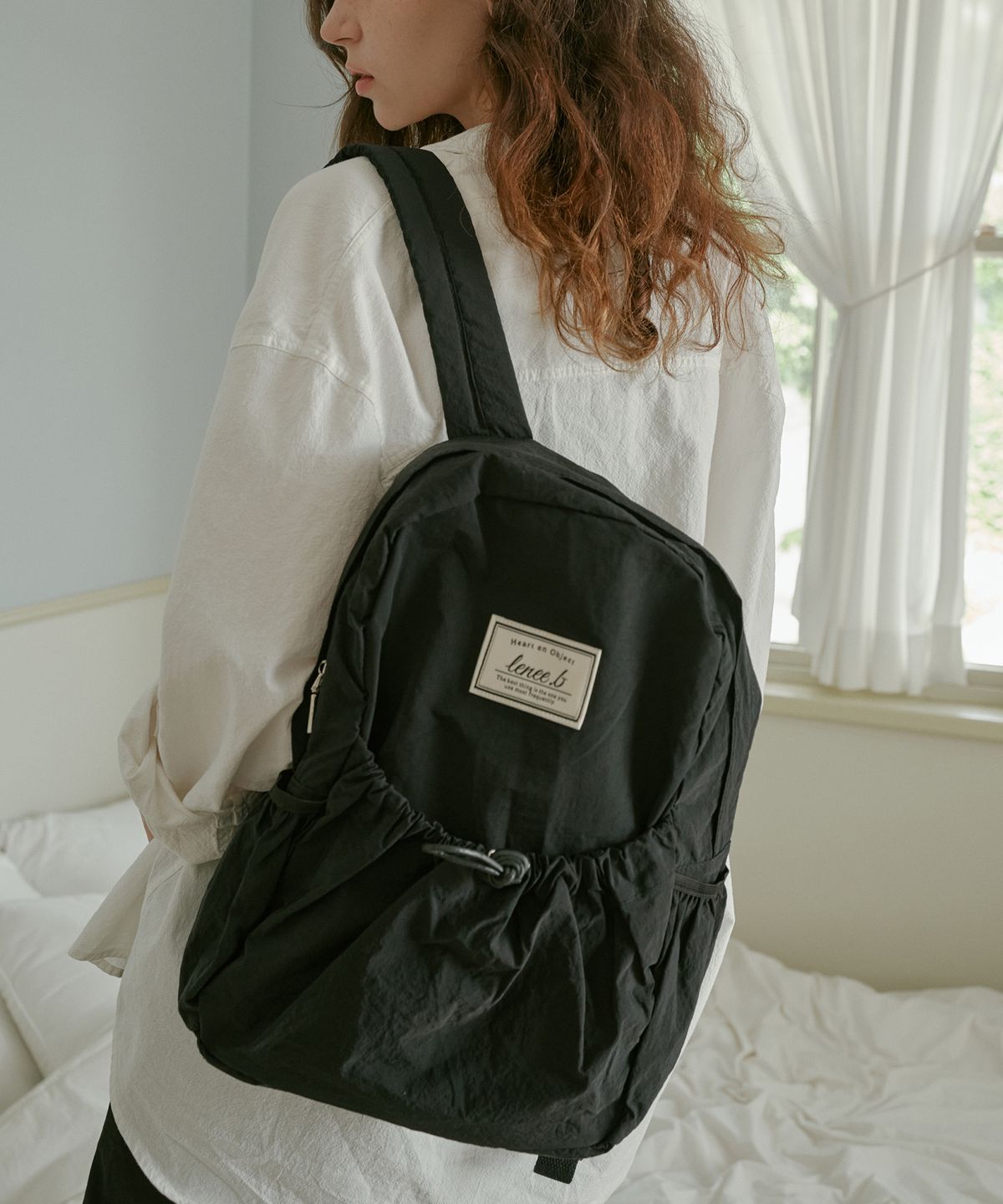 레니비(LeneeB) 스트링백팩 블랙