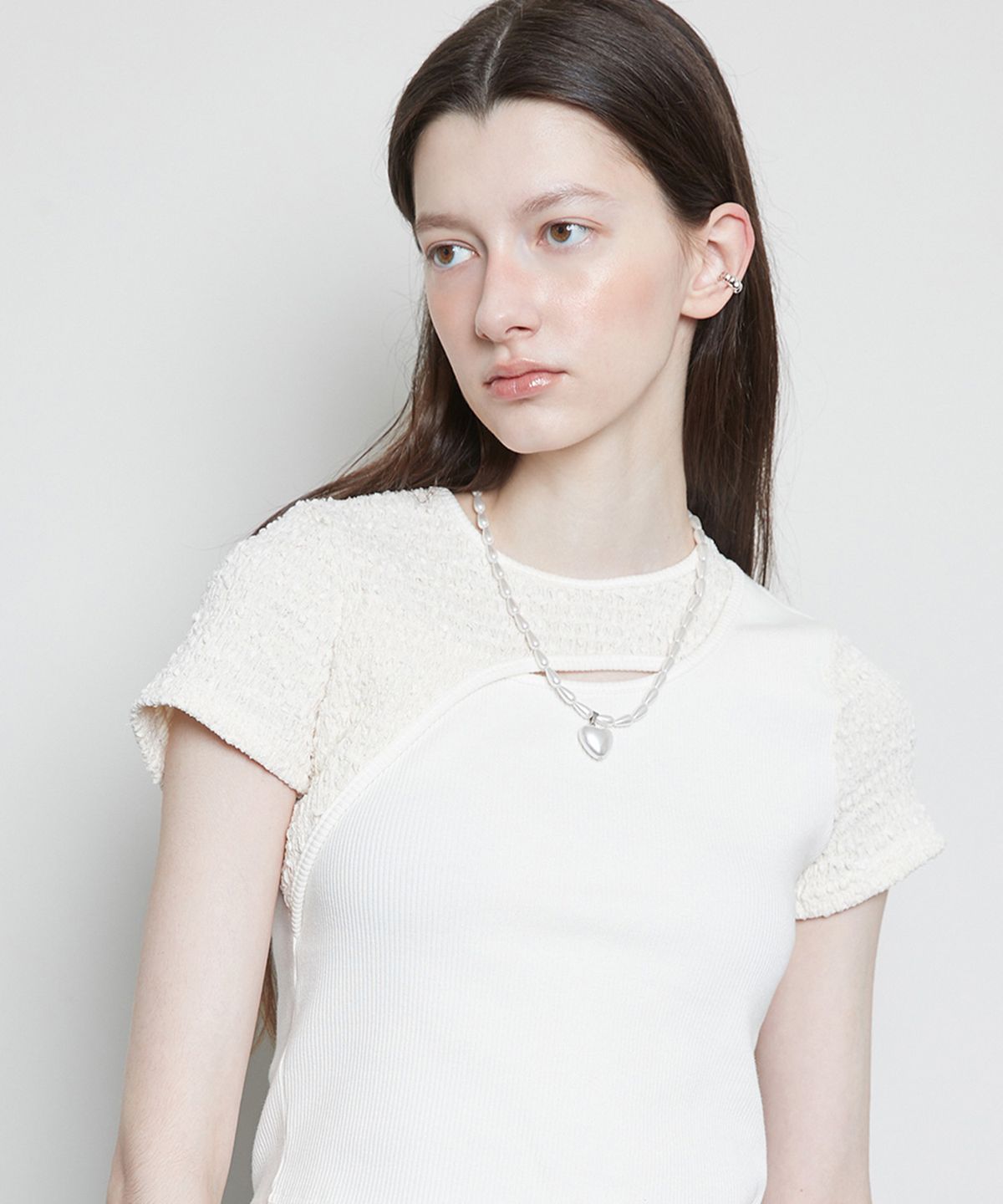 라티젠(LARTIGENT) L3 CUTOUT SHORT SLEEVE T-SHIRT(CREAM)