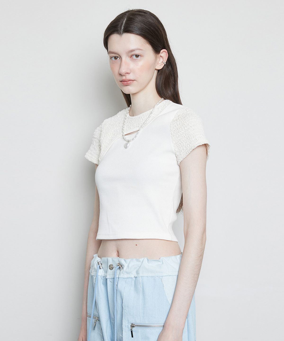 라티젠(LARTIGENT) L3 CUTOUT SHORT SLEEVE T-SHIRT(CREAM)