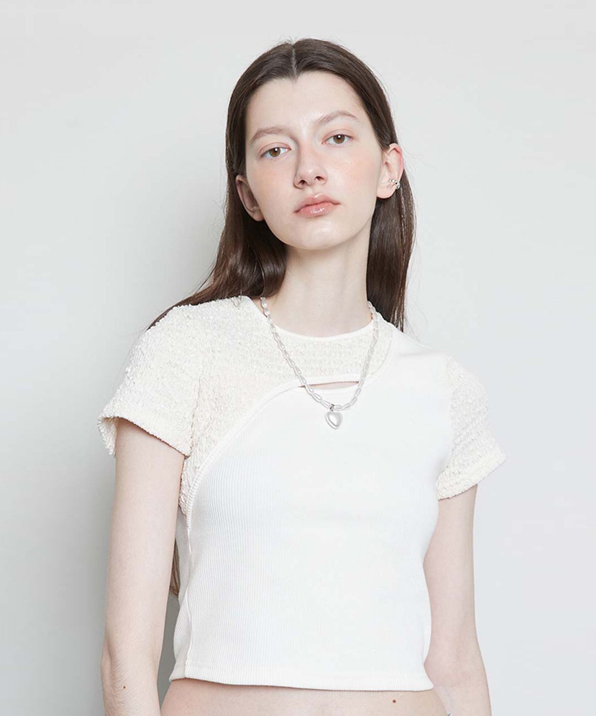 라티젠(LARTIGENT) L3 CUTOUT SHORT SLEEVE T-SHIRT(CREAM)