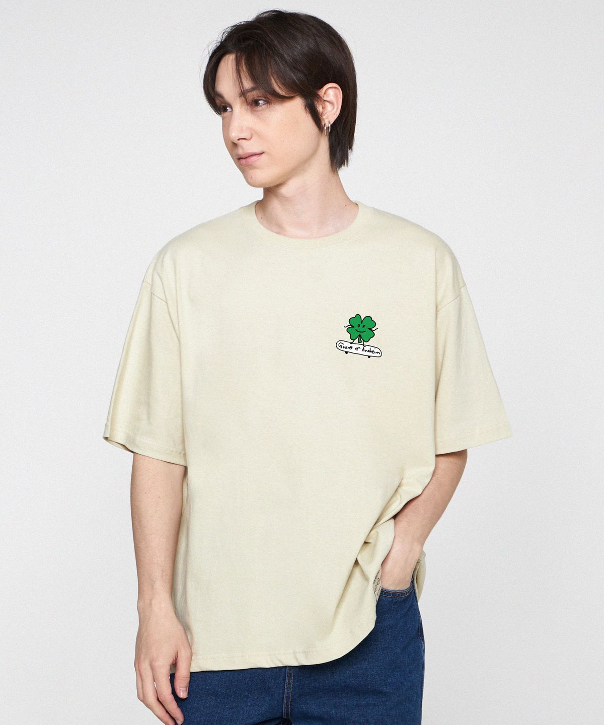 그레이버(GRAVER) [UNISEX]클로버보드 반팔티_샌드베이지
