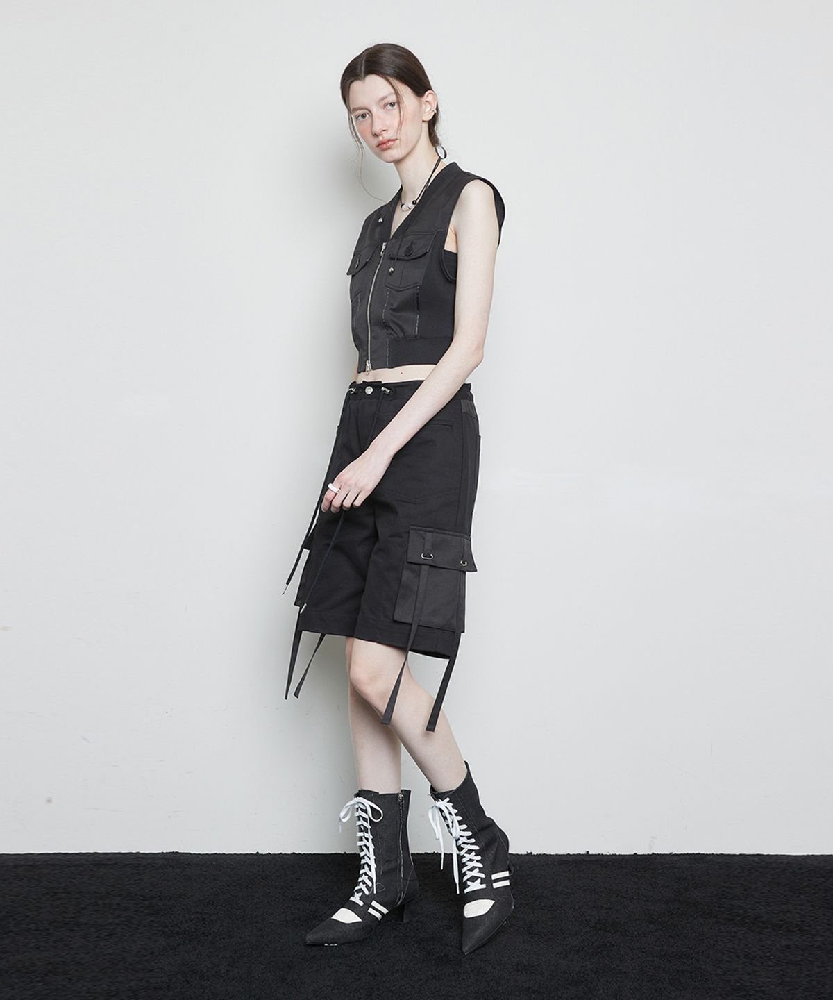 라티젠(LARTIGENT) L3 RIBBON POCKET SHORT(BLACK)