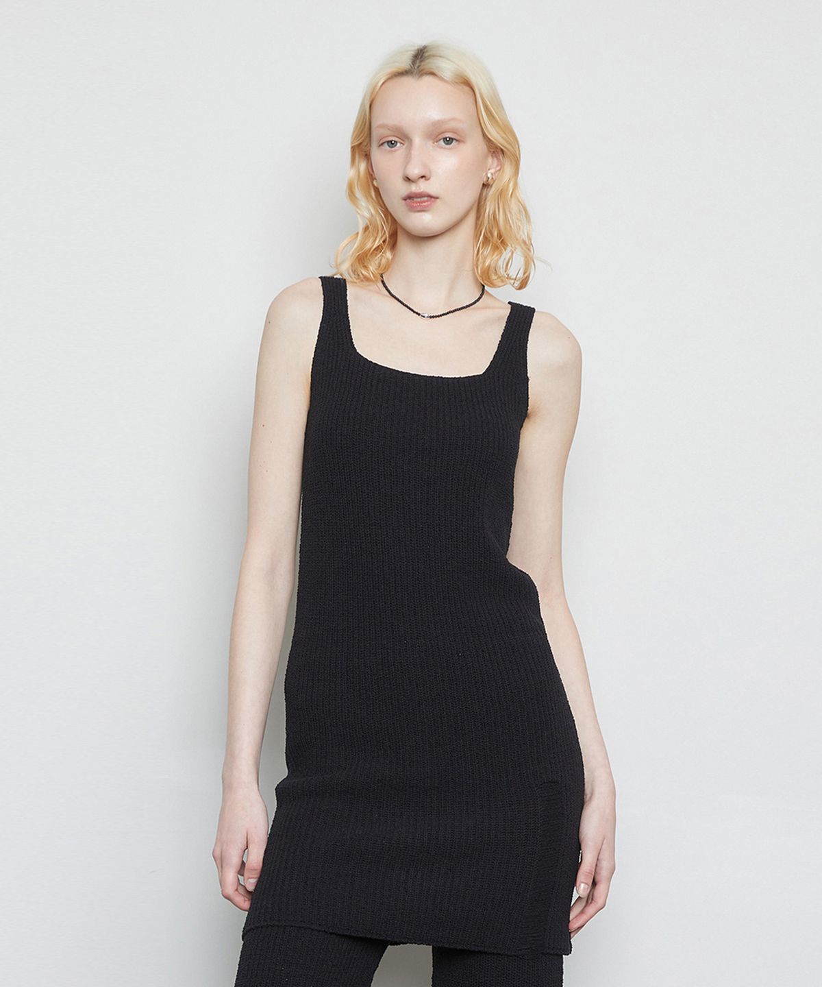 라티젠(LARTIGENT) L3 DEMAGE KNIT DRESS(BLACK)