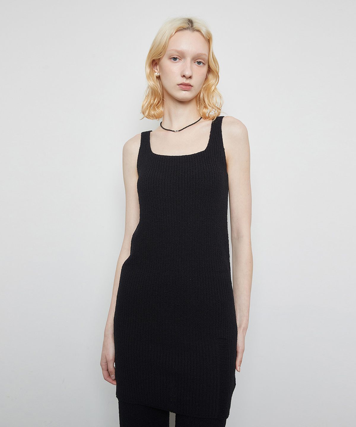 라티젠(LARTIGENT) L3 DEMAGE KNIT DRESS(BLACK)