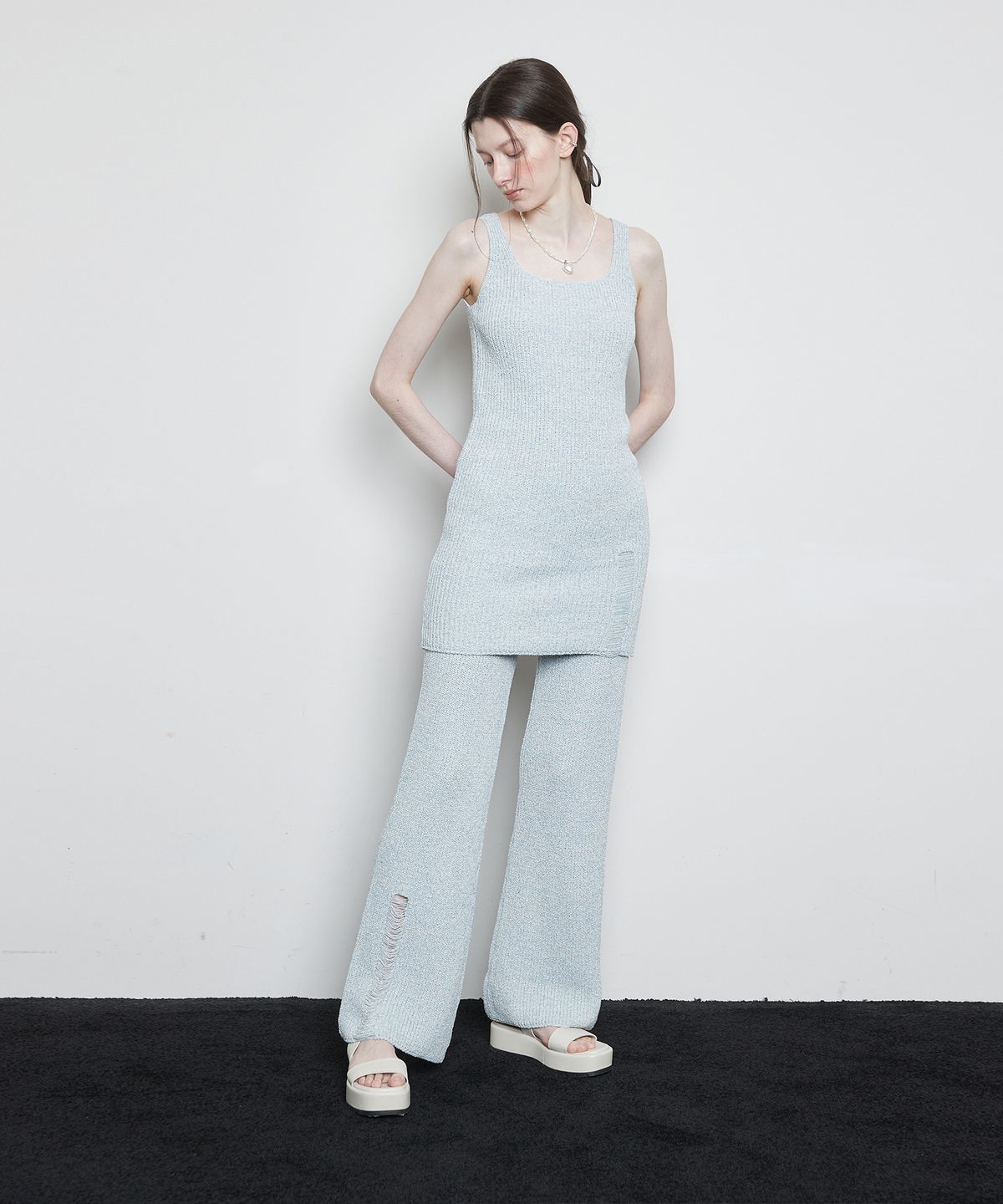 라티젠(LARTIGENT) L3 DEMAGE KNIT PANTS(SKY BLUE)