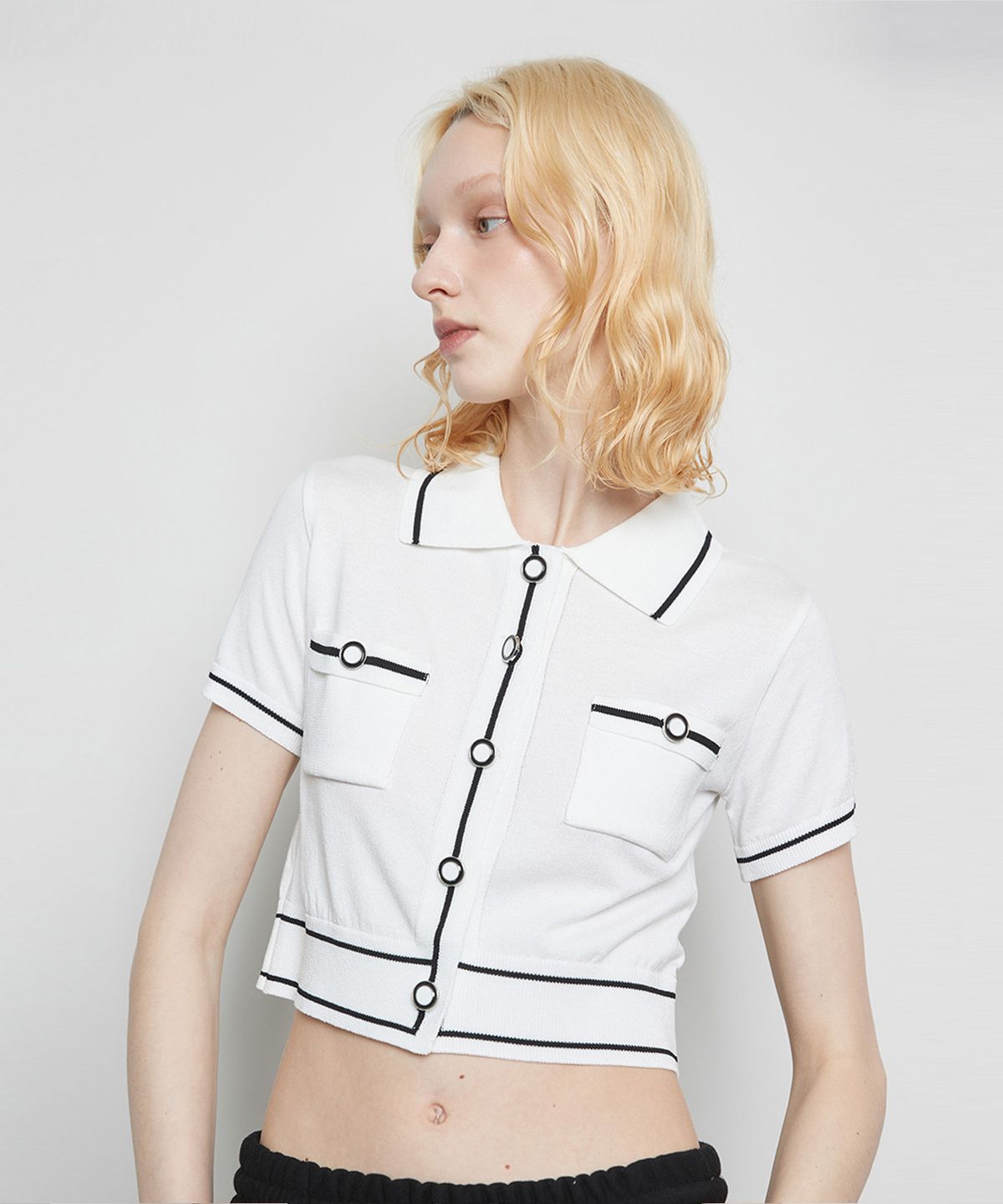 라티젠(LARTIGENT) L3 BUTTON CARDIGAN(IVORY)