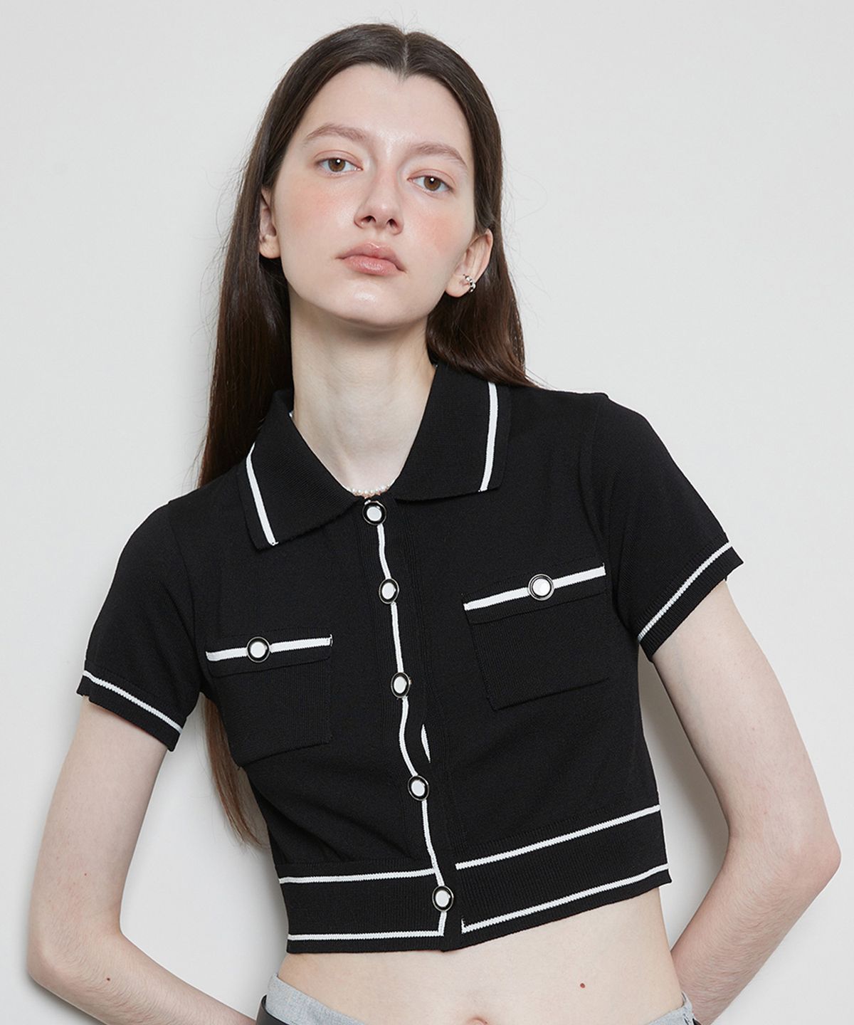 라티젠(LARTIGENT) L3 BUTTON CARDIGAN(BLACK)