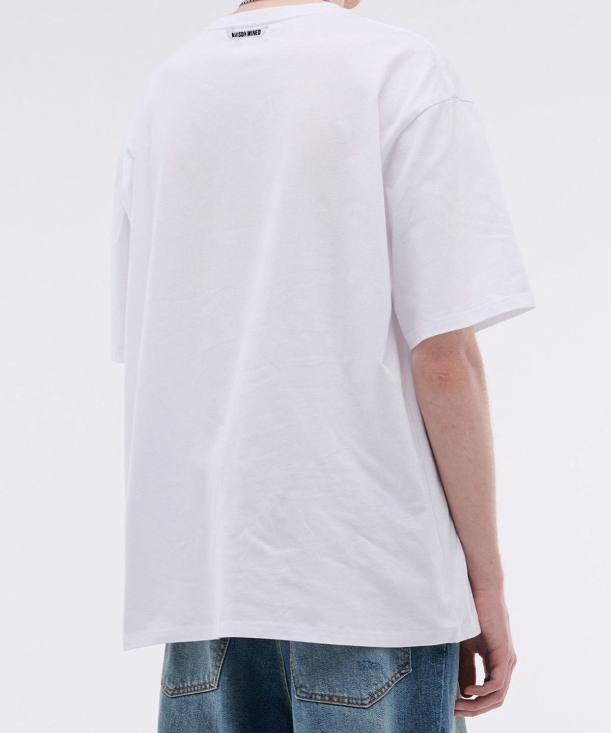 메종미네드(MAISON MINED) DOODLE HEART HALF T WHITE SKY