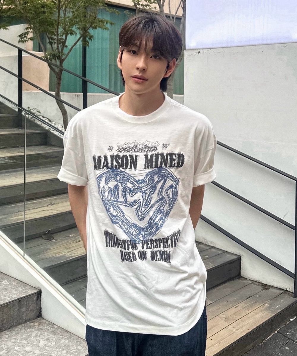 MAISON MINED/DOODLE HEART HALF T/ユニセックス MUSINSA | MAISON MINED DOODLE HEART HALF T WHITE GRAYISH BLUE