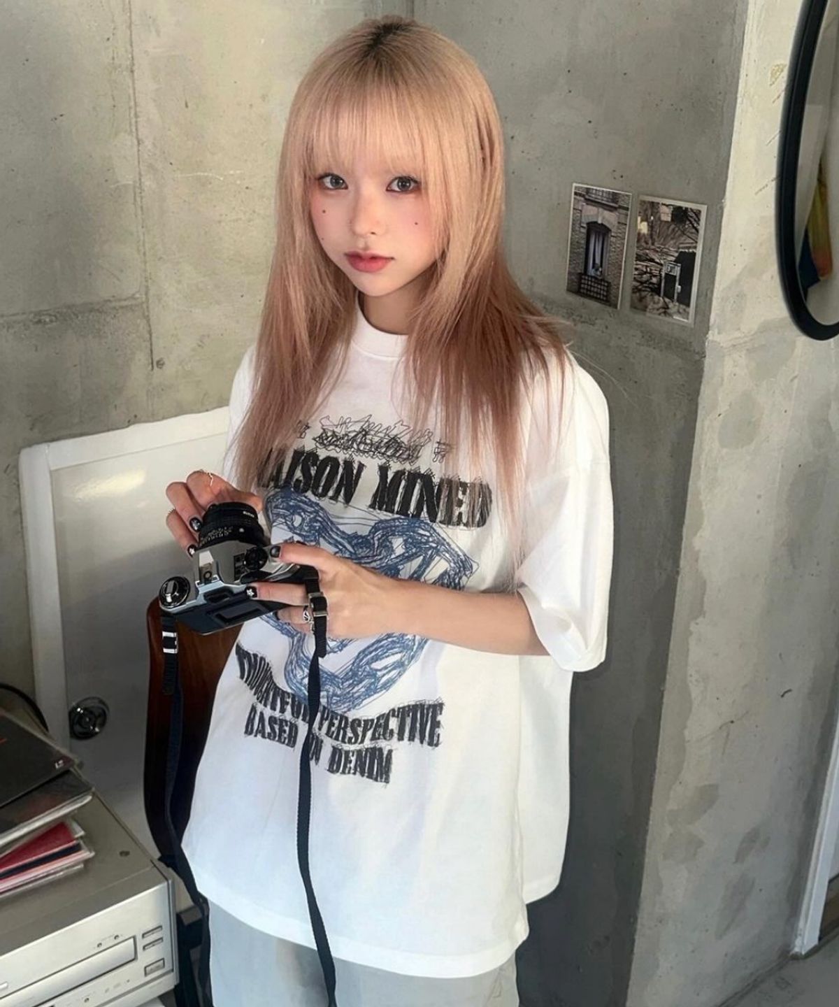메종미네드(MAISON MINED) DOODLE HEART HALF T WHITE GREYISH BLUE