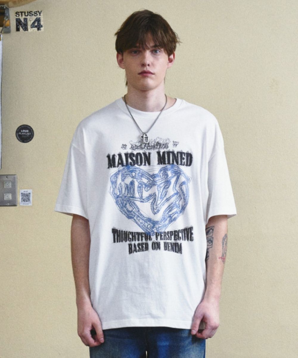 MUSINSA | MAISON MINED DOODLE HEART HALF T WHITE GRAYISH BLUE