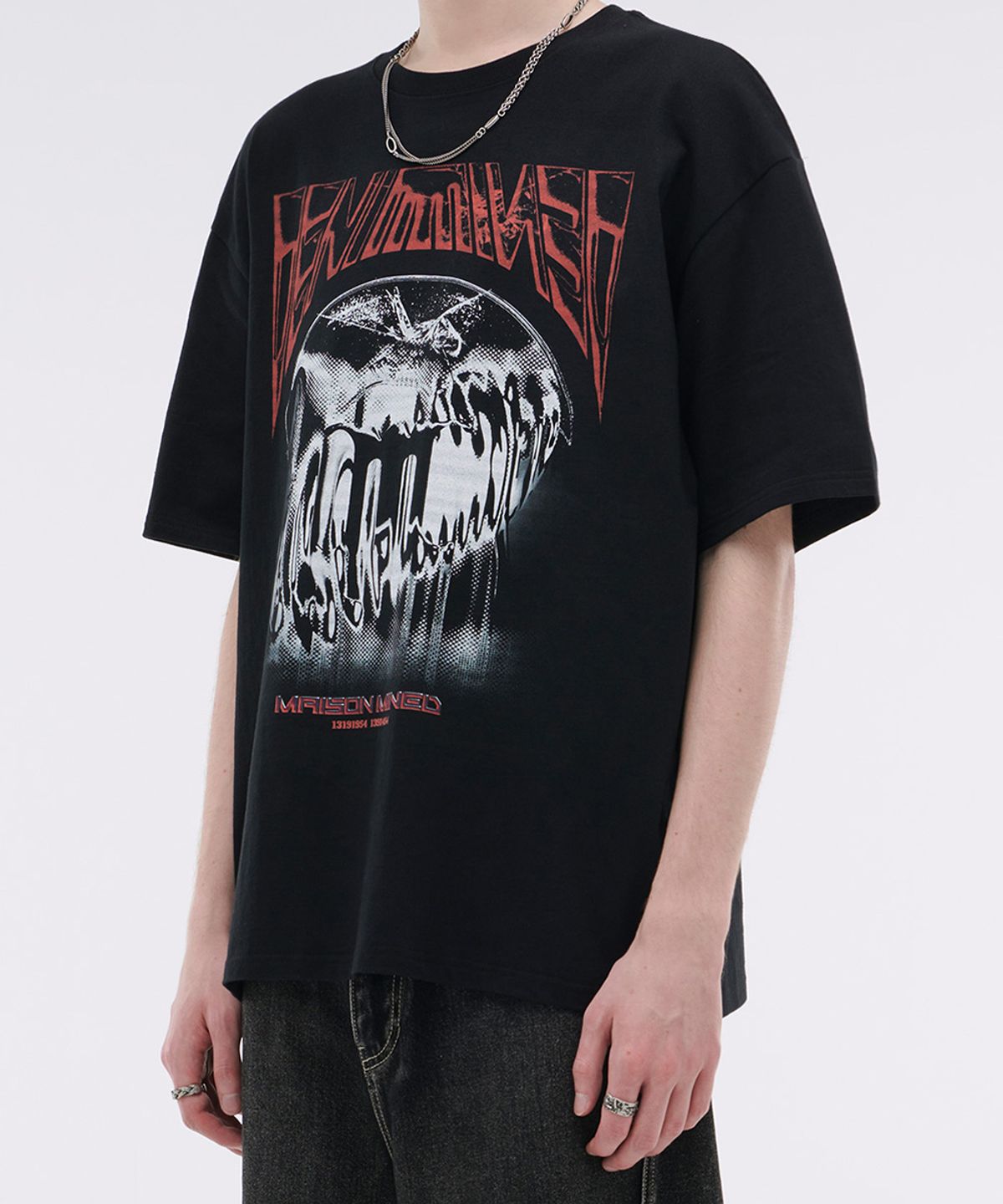 메종미네드(MAISON MINED) STICKY HALF T BLACK