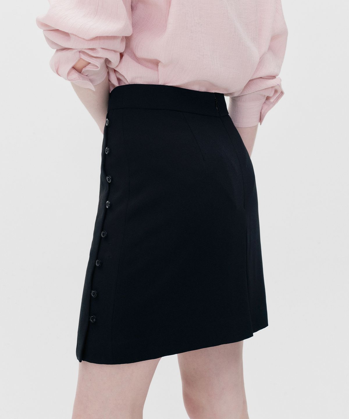 리이(RE RHEE) SIDE BUTTONED MINI SKIRT