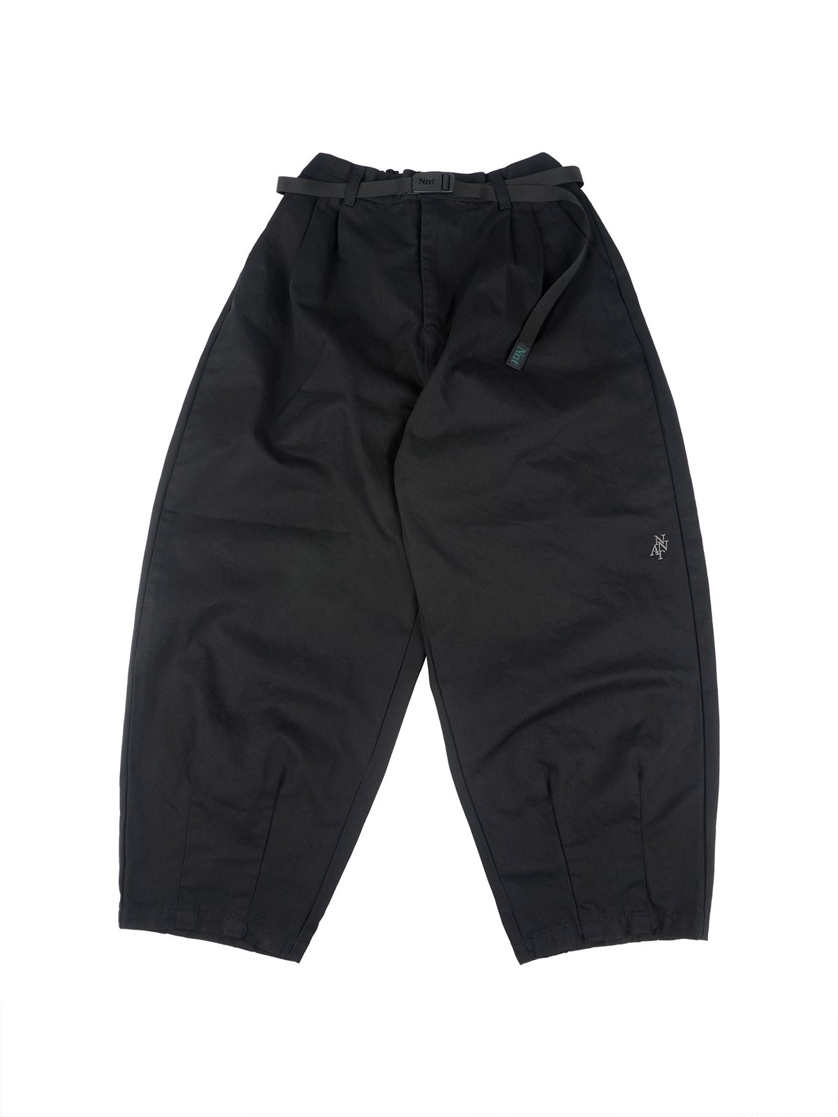 네네츠 어센틱(NENETS AUTHENTIC) 2TUCK BALLOON TRAVEL PANTS BLACK