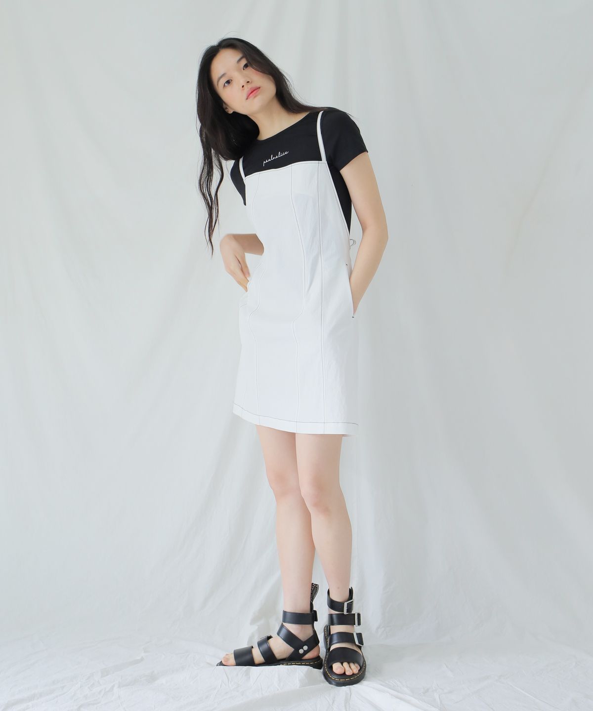폴앤앨리스(PAUL&ALICE) BACKLESS STRAP MINI DRESS / WHITE