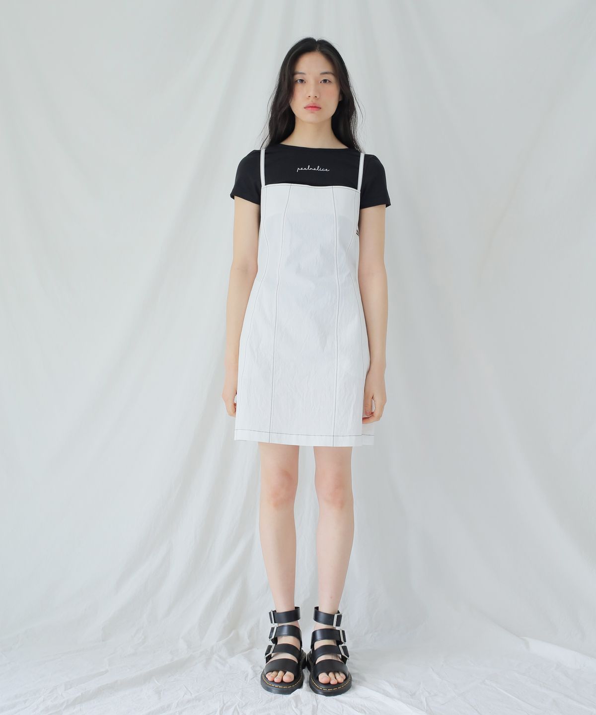 폴앤앨리스(PAUL&ALICE) BACKLESS STRAP MINI DRESS / WHITE