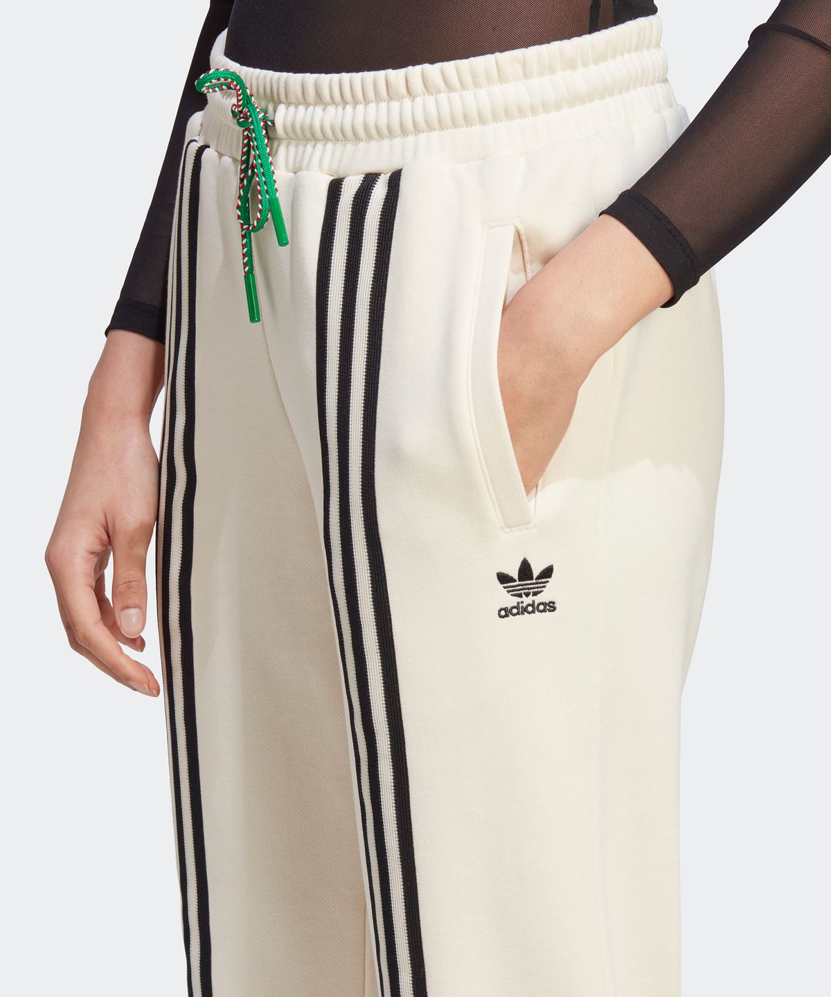 아디다스(ADIDAS) 70s 3S 스웨트팬츠 - 크림 / IK7853
