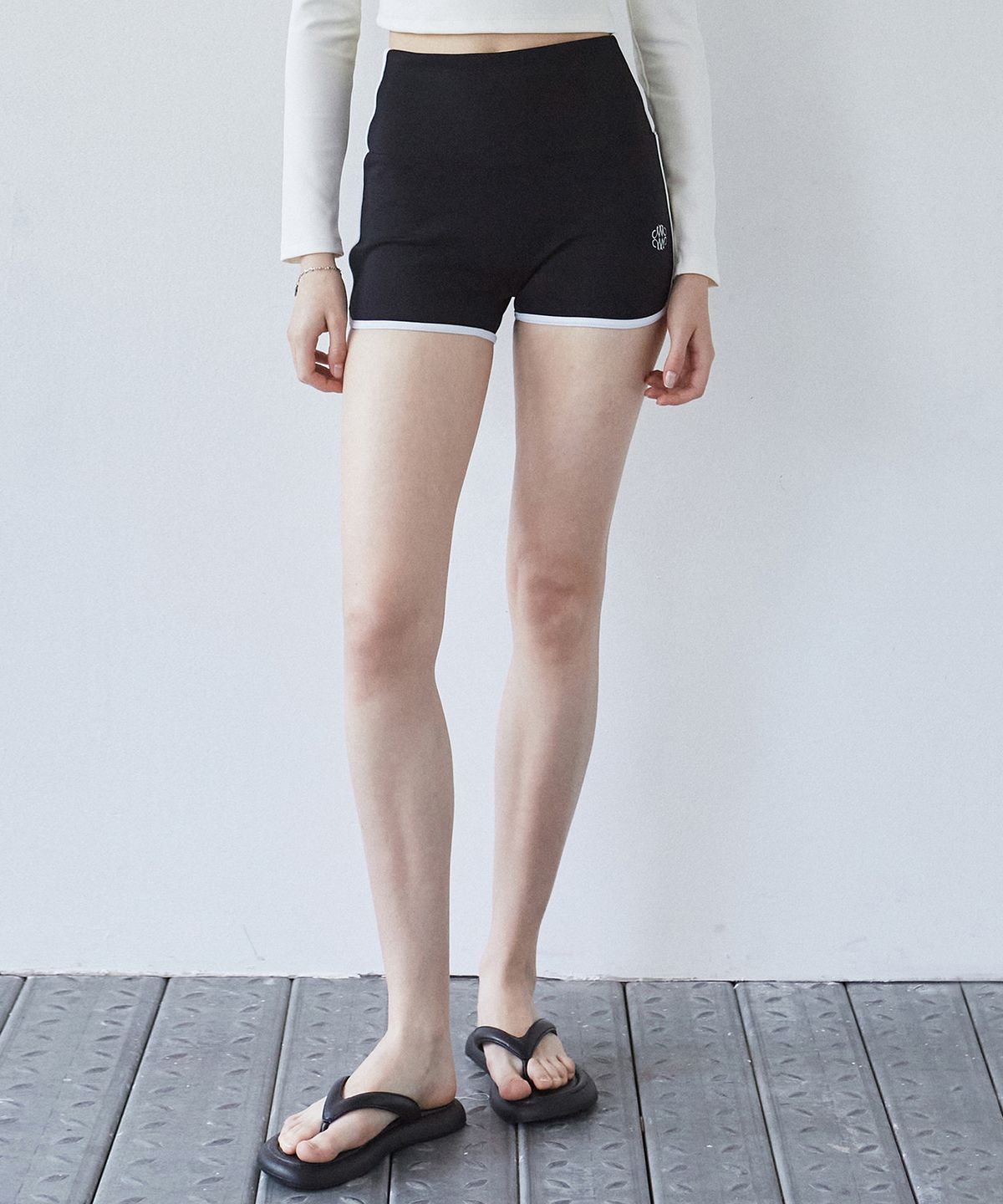 닉앤니콜(NICK&NICOLE) NICOLE LINE DOLPHIN PANTS_BLACK