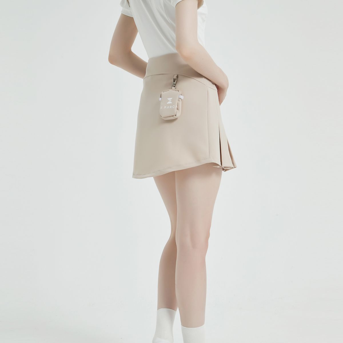 이파르카(E.PARCA) 버티칼 파우치 플리츠 스커트(베이지)