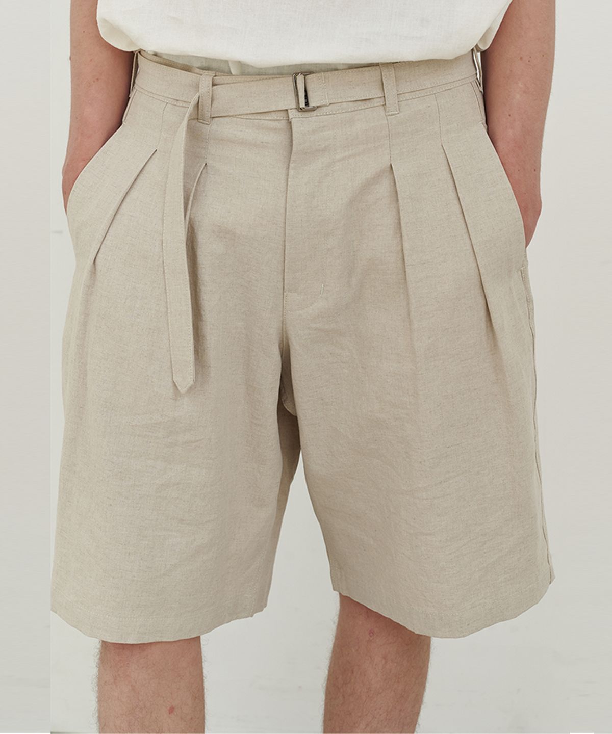 엔도어(ENDOOR) Belted wide linen shorts (beige)