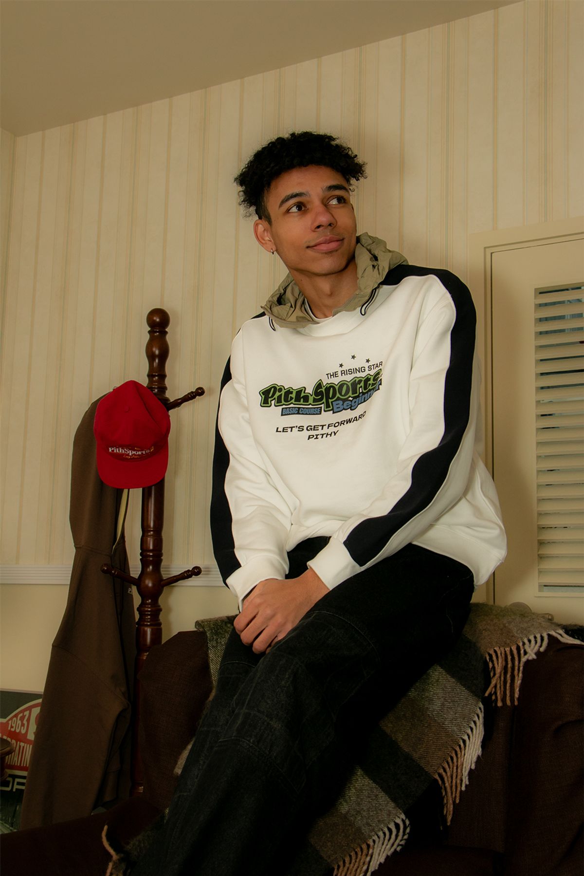 피스스포츠(PITHSPORTS) Beginner Sweatshirt (White/Navy)