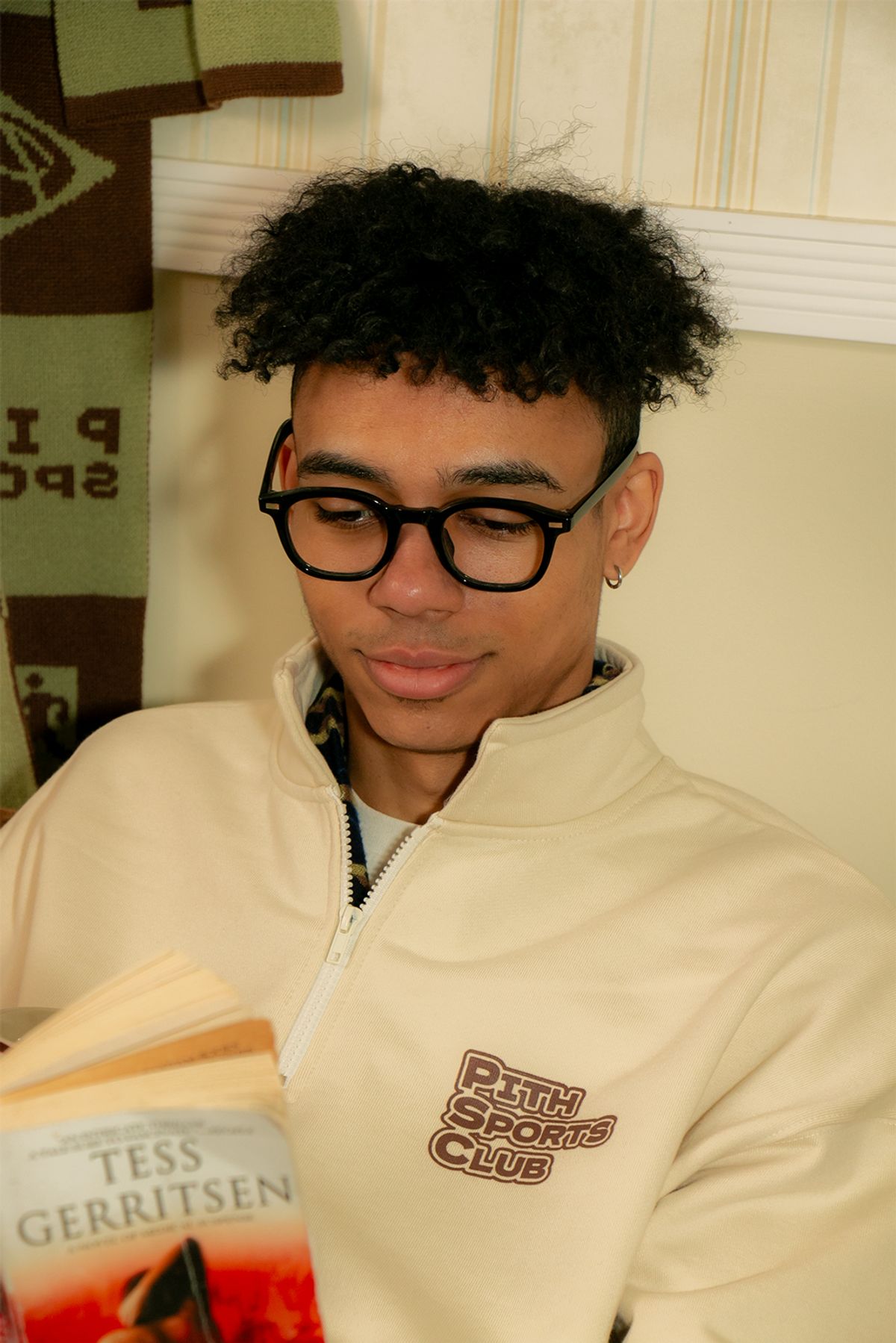 피스스포츠(PITHSPORTS) Pithsports Half Zip-up Sweatshirt (Ivory)