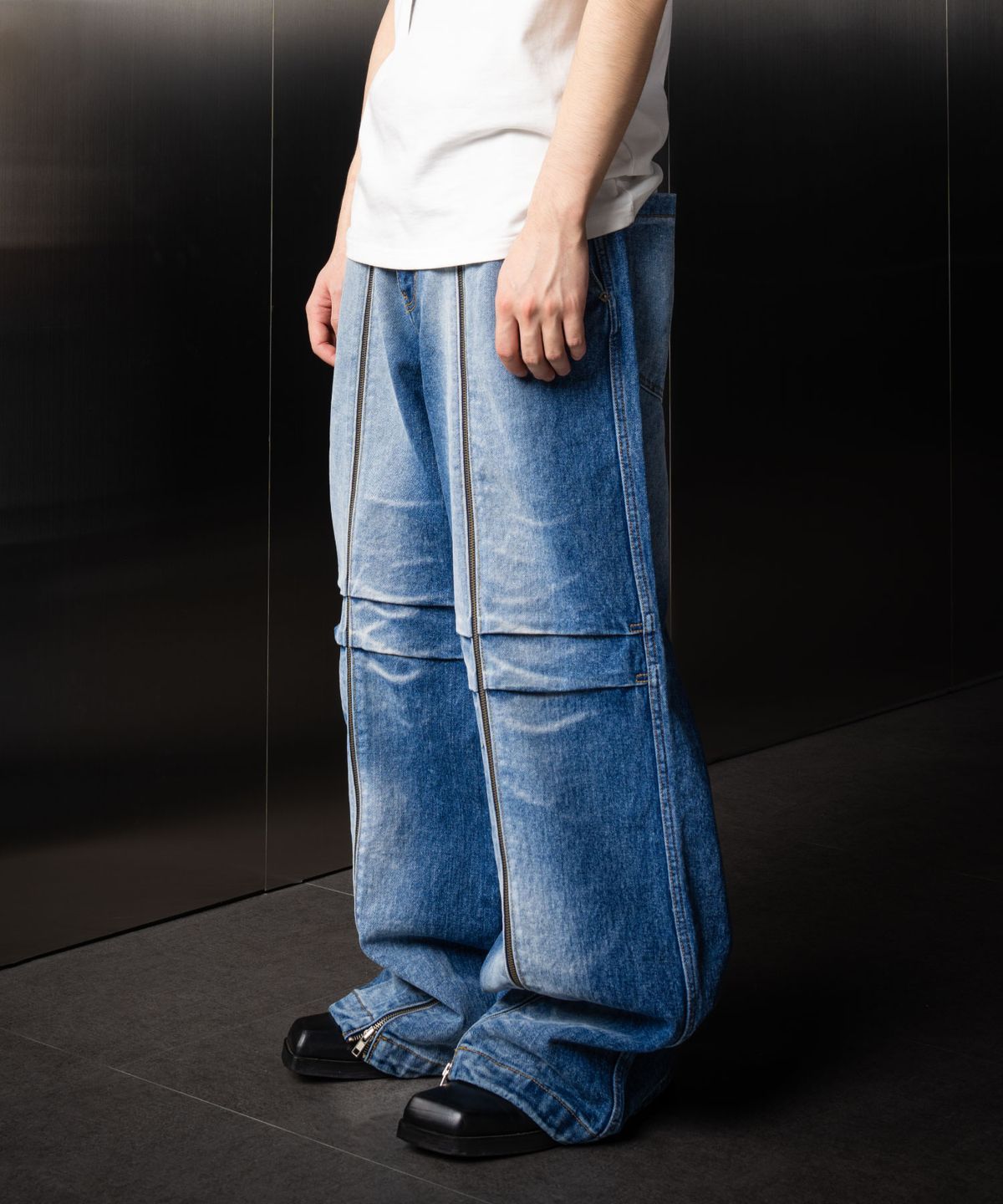 이우가마카라스(IUGAMAKARAS) Long Zipper Denim Pants (Blue)