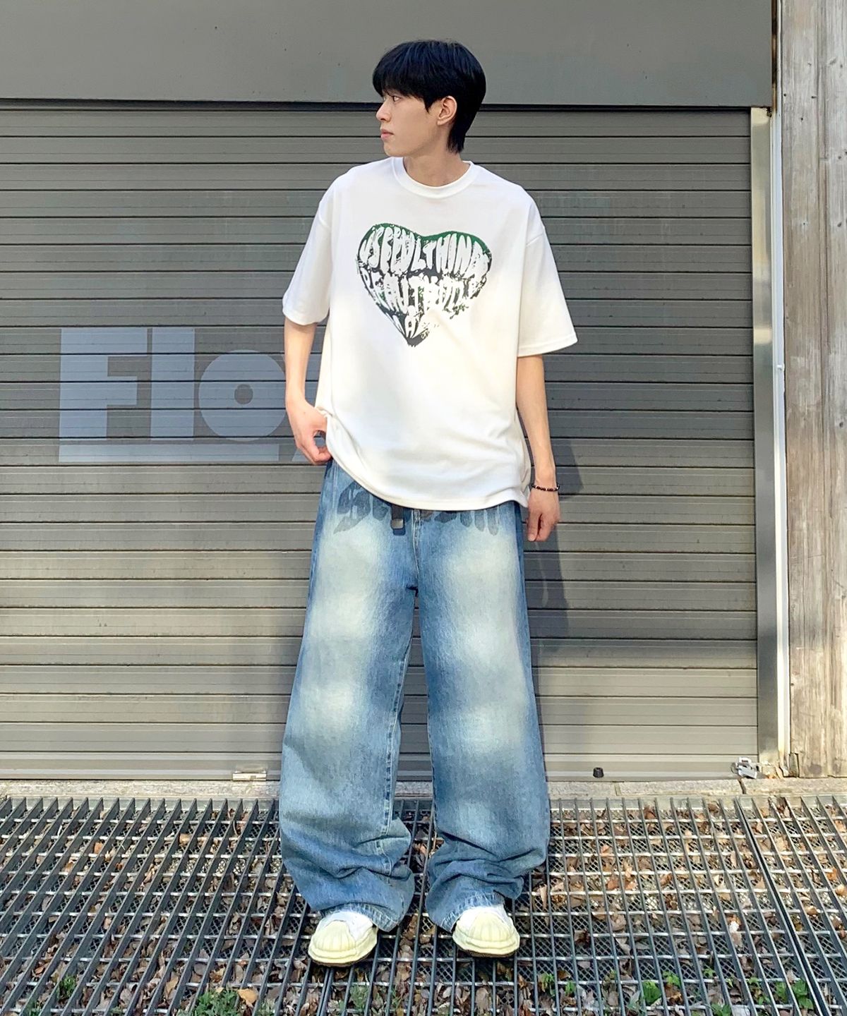 니티드(KNITTED) 빈티지 하트 티셔츠 WHITE-GREEN