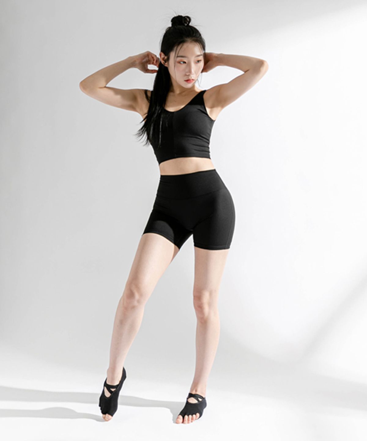 모어아웃(MOREOUT) 여성요가복 츄이 셋업 브라탑 2TT3218