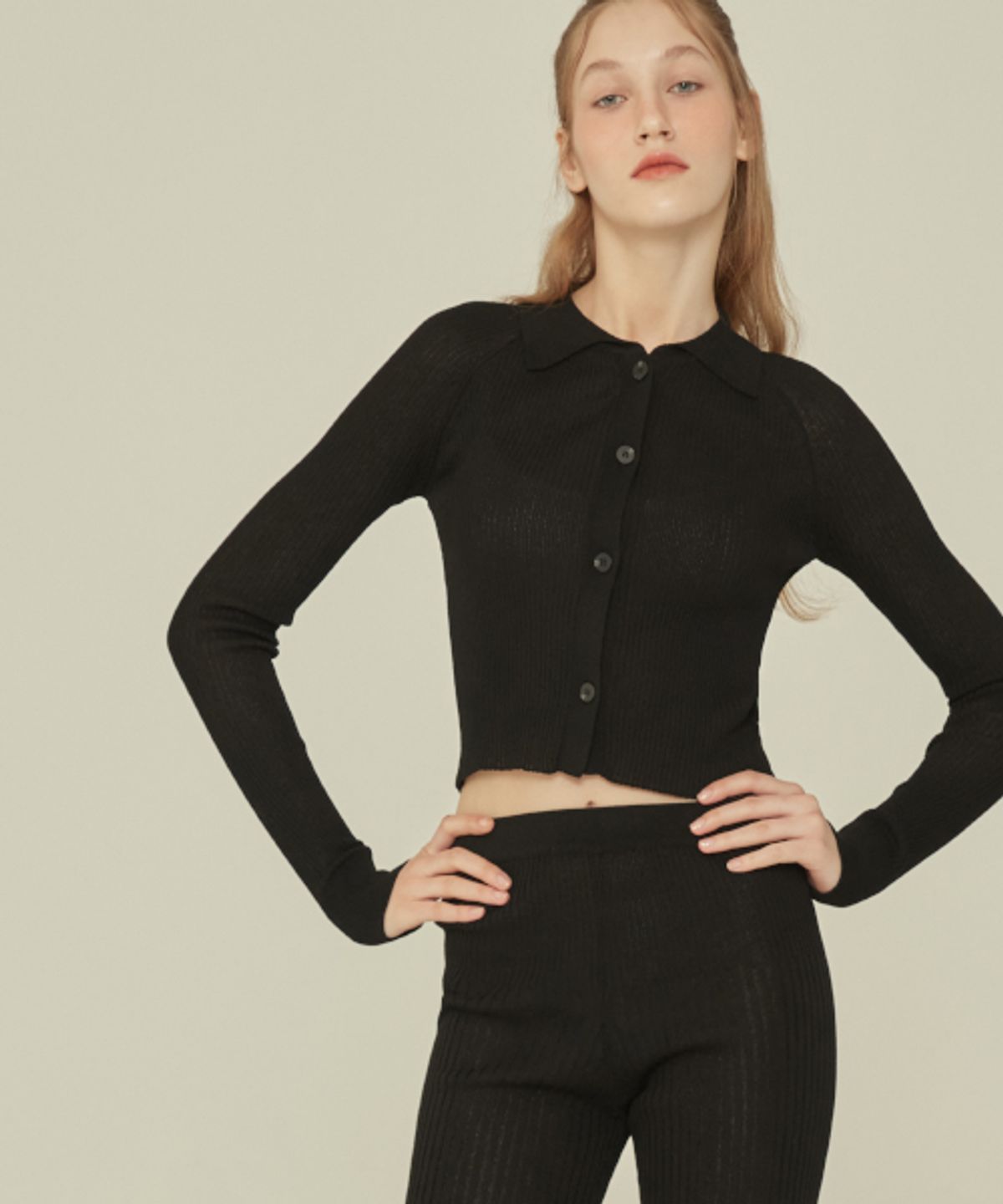 꾸아페(QUAFE) CROP KNIT COLLAR CARDIGAN_Black