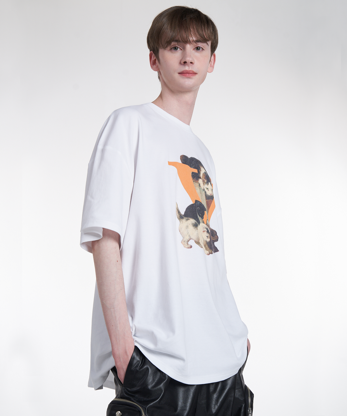 벌스원(VERSE ONE) CATS LOGO T-SHIRTS #1 WHITE