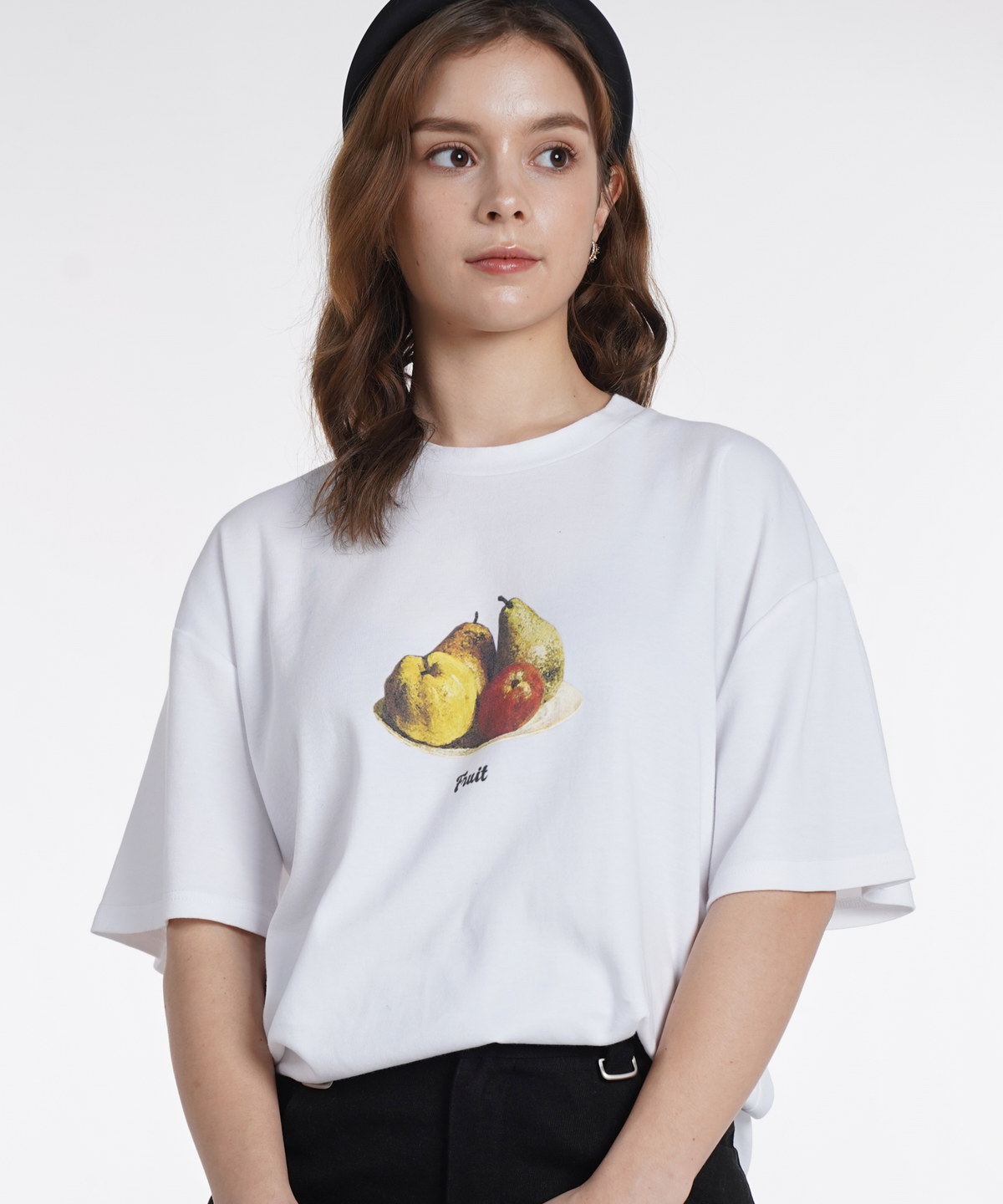 벌스원(VERSE ONE) FRUITS LOGO T-SHIRTS WHITE
