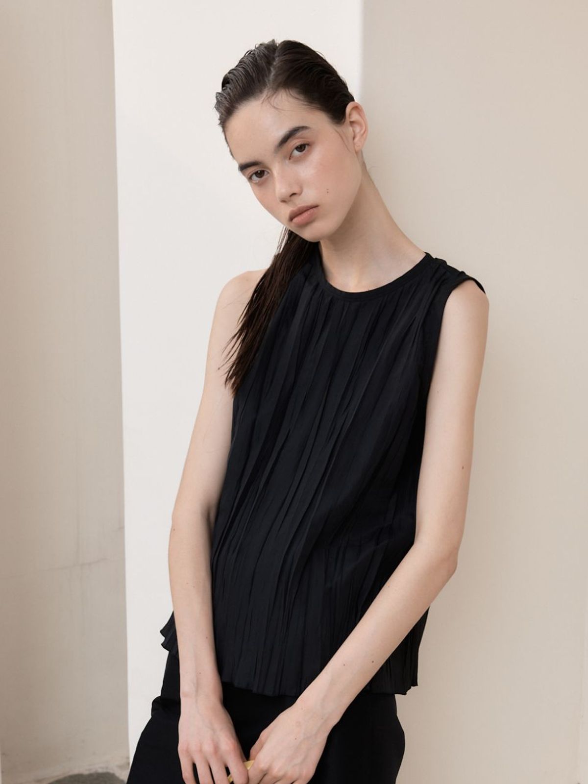 조셉앤스테이시(JOSEPH&STACEY) Wake Pleats Sleeveless Top (4color)