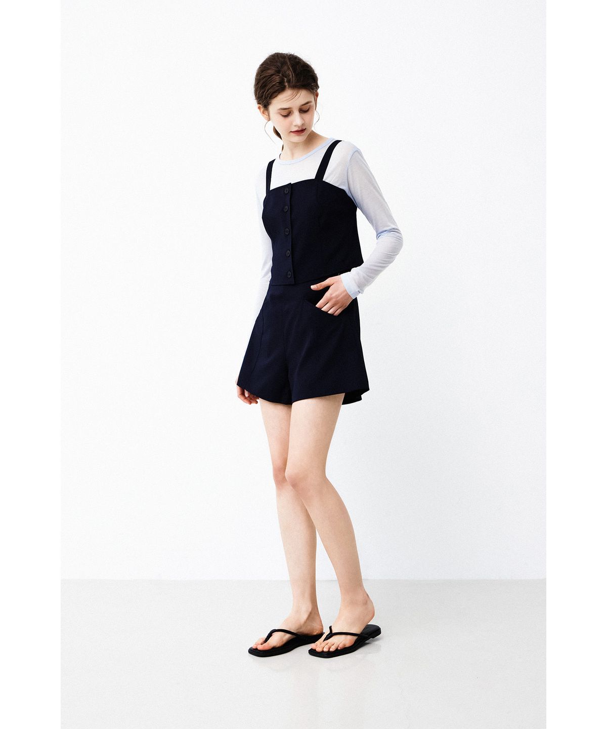 르세지엠(LESEIZEME) NAVY ANNE SHORT PANTS