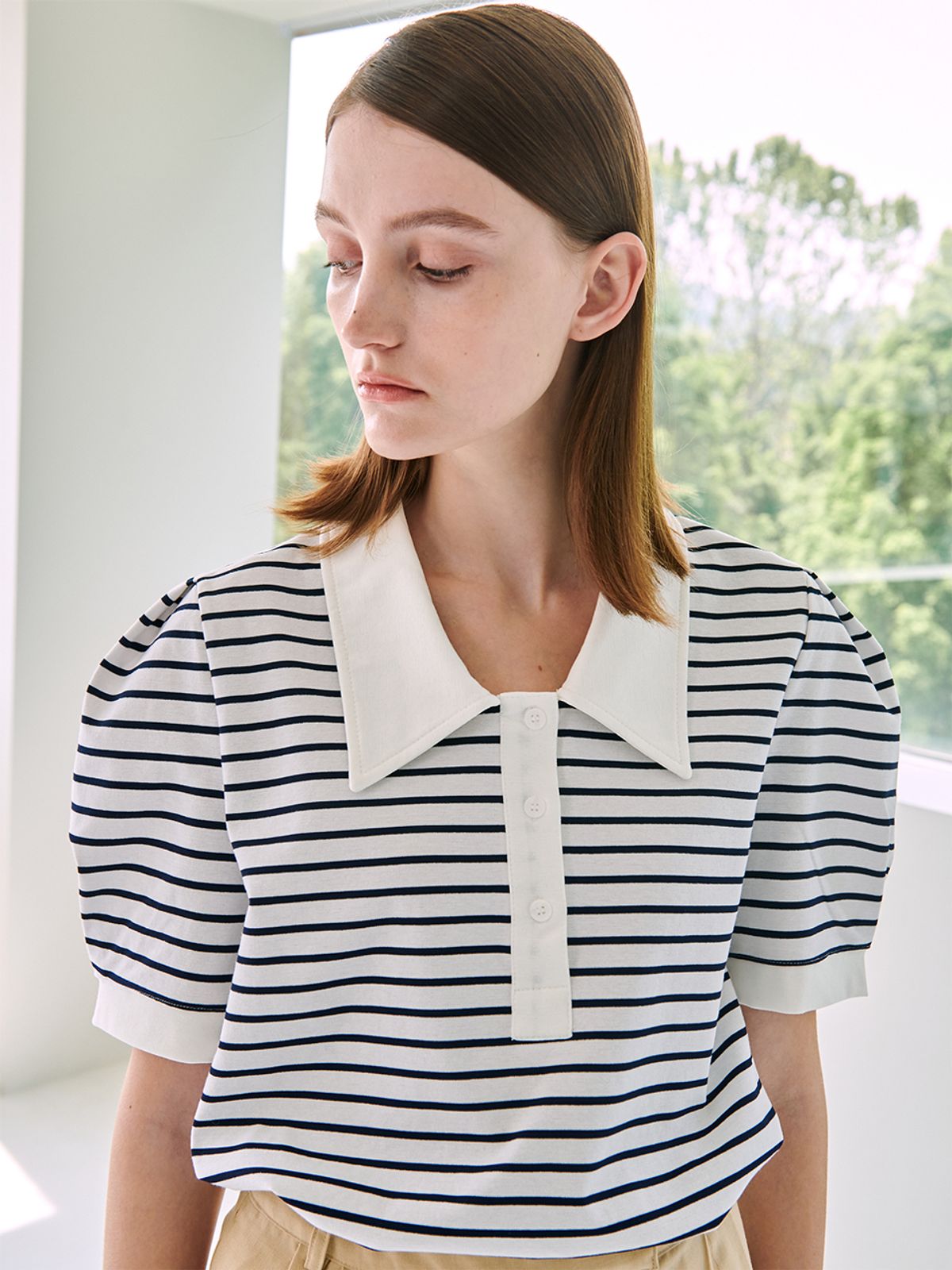 누브(NOUVE) Stripe Puff Collar T-Shirt - Navy