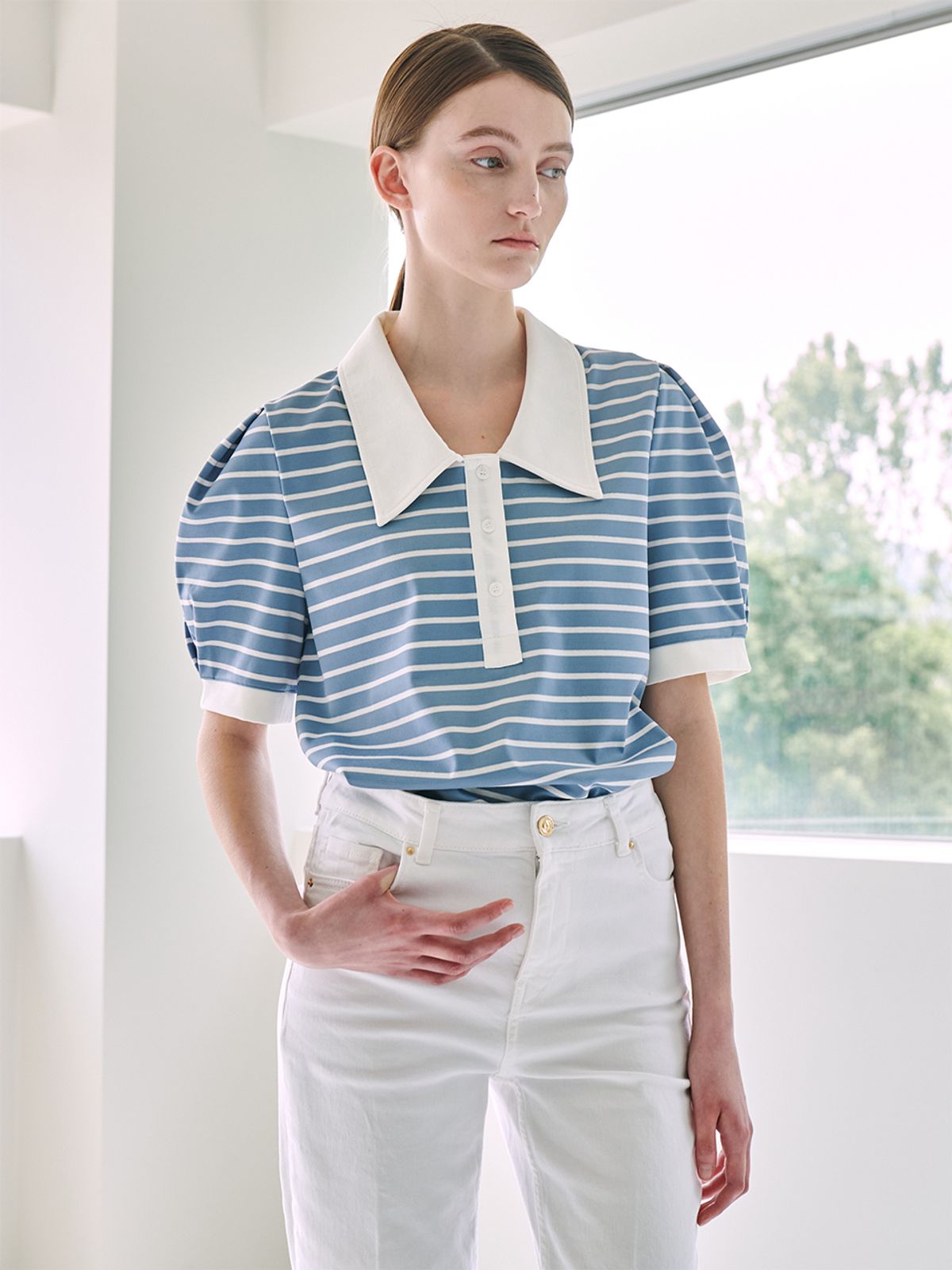 누브(NOUVE) Stripe Puff Collar T-Shirt - Sky Blue