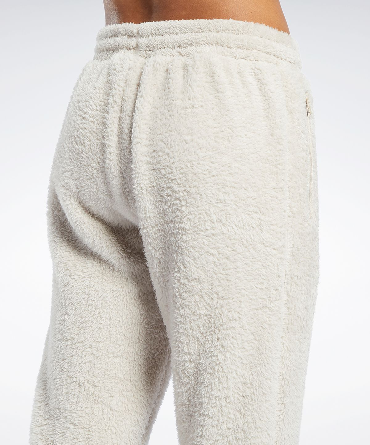 리복(REEBOK) CL F VECTOR SHERPA 팬츠 - 베이지 / GS9155