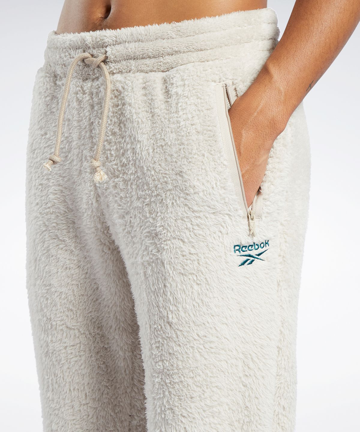 리복(REEBOK) CL F VECTOR SHERPA 팬츠 - 베이지 / GS9155
