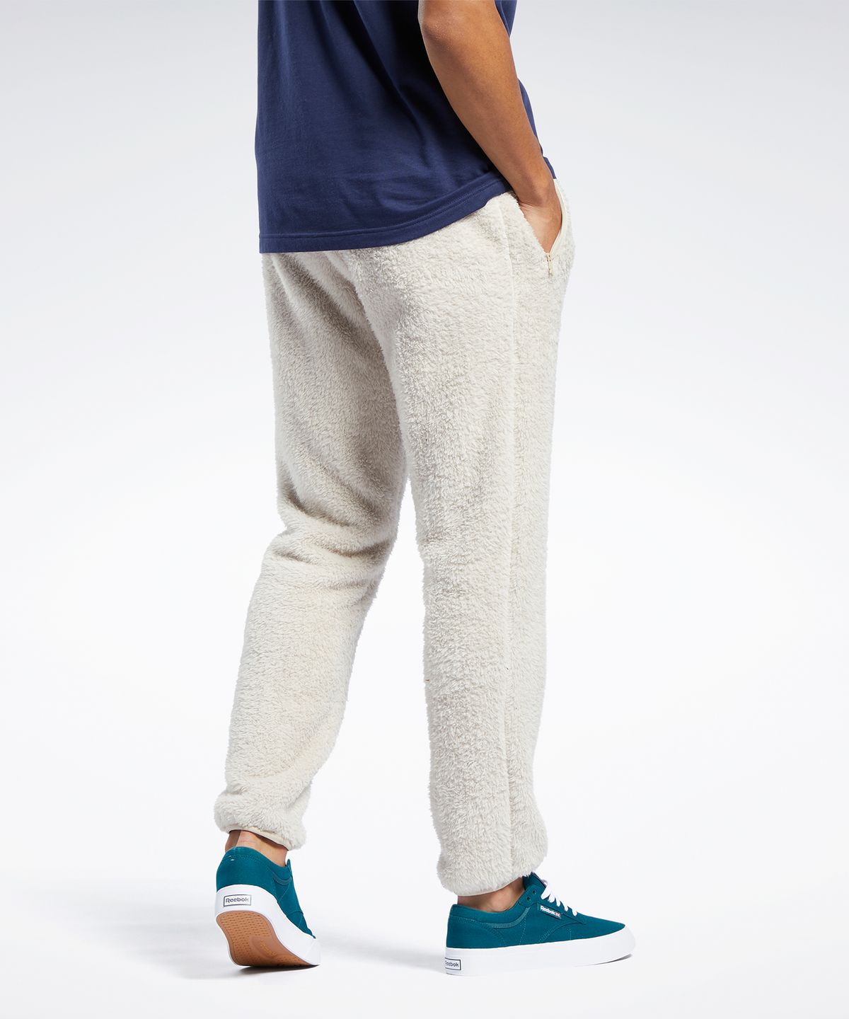리복(REEBOK) CL F VECTOR SHERPA 팬츠 - 베이지 / GS9155