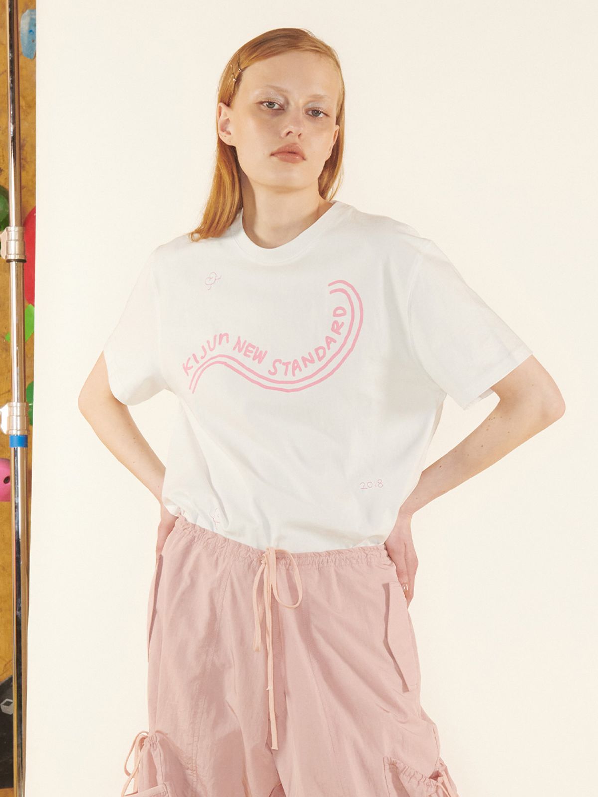 기준 맨(KIJUN MEN) New Standard T-shirt UNISEX White Pink