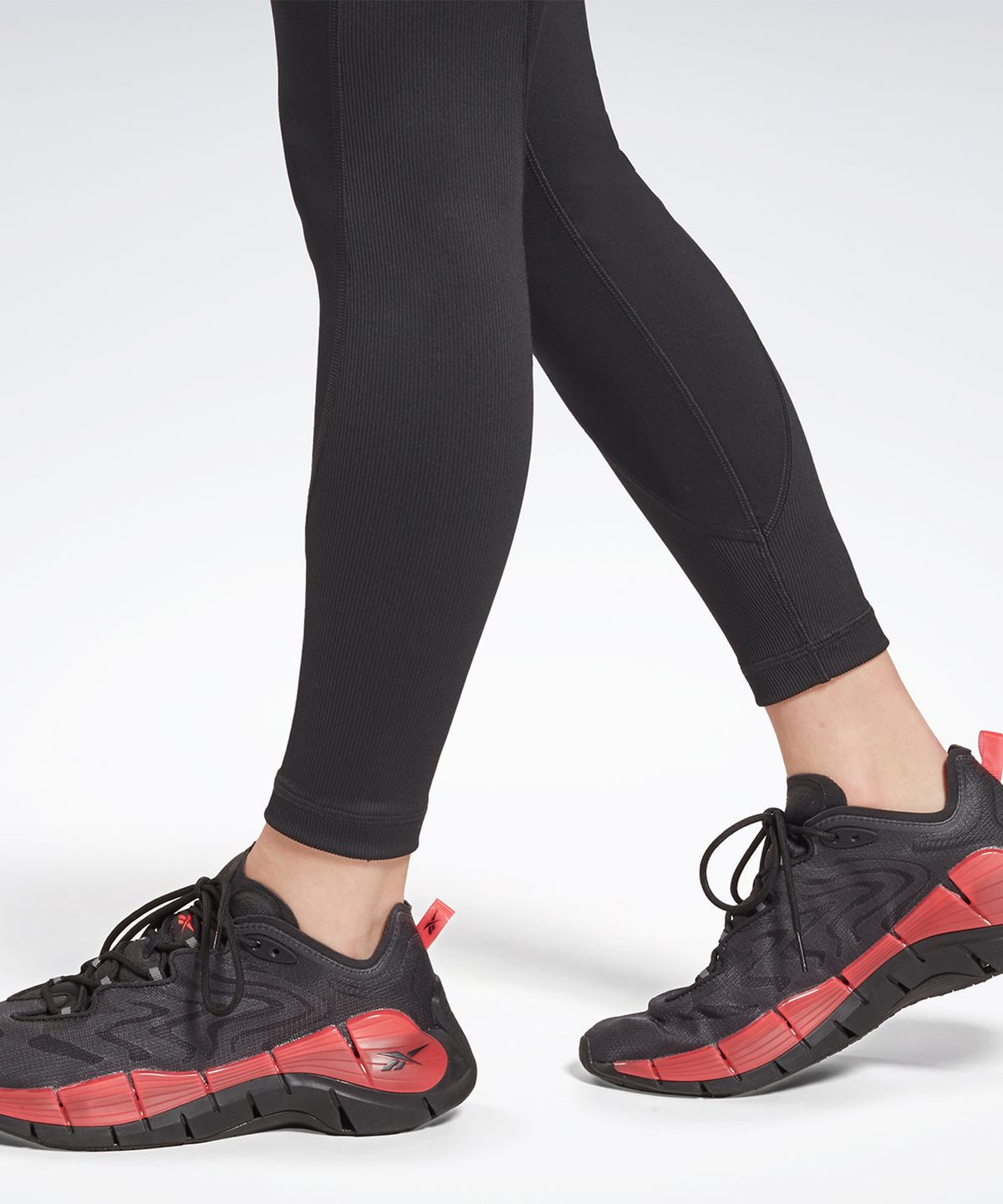 리복(REEBOK) WOR Rib High Rise 레깅스 - 블랙 / GR9507